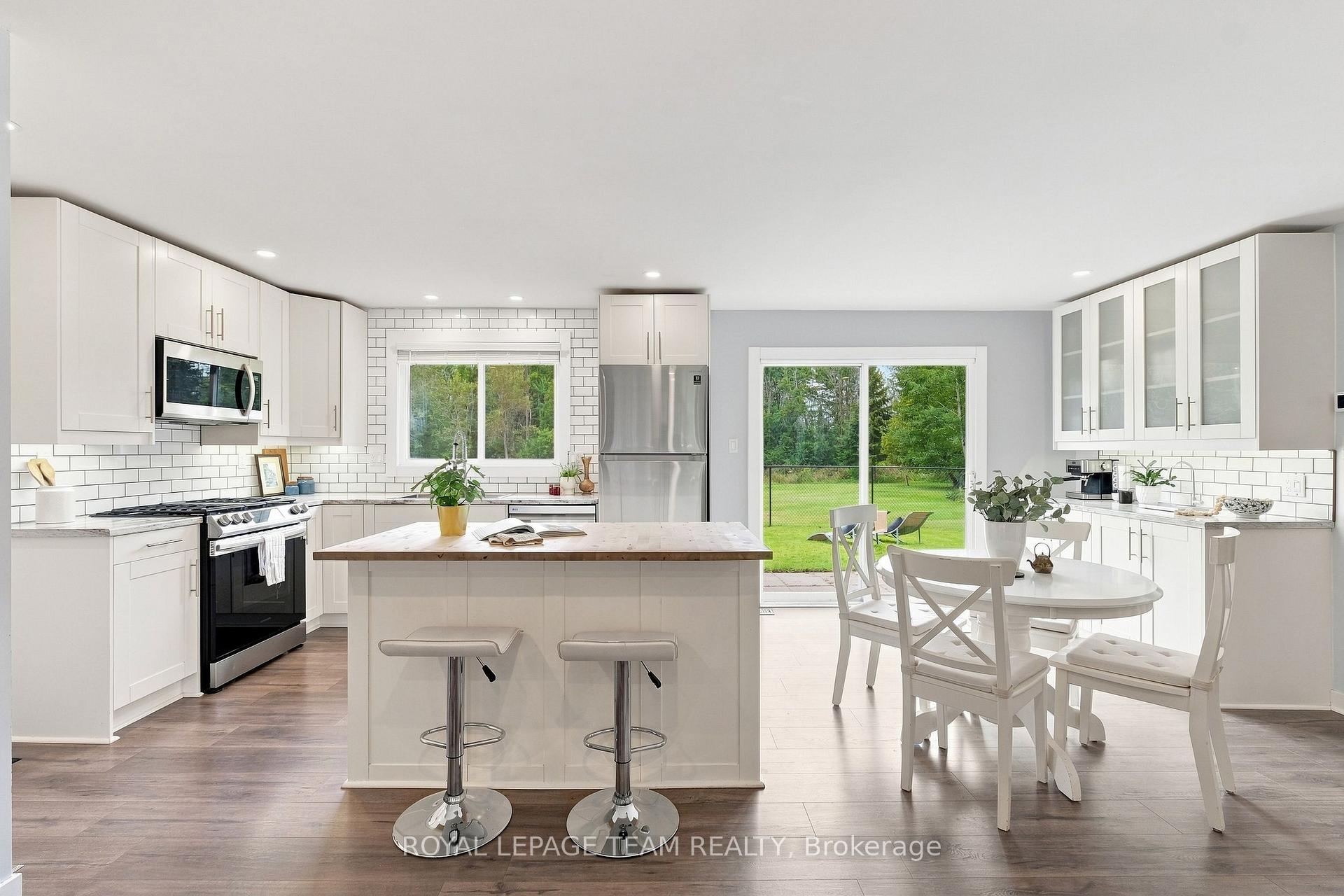 Photo 12 of 980 County Rd 44, North Grenville, North Grenville Twp (Kemptville South) — HOMEH