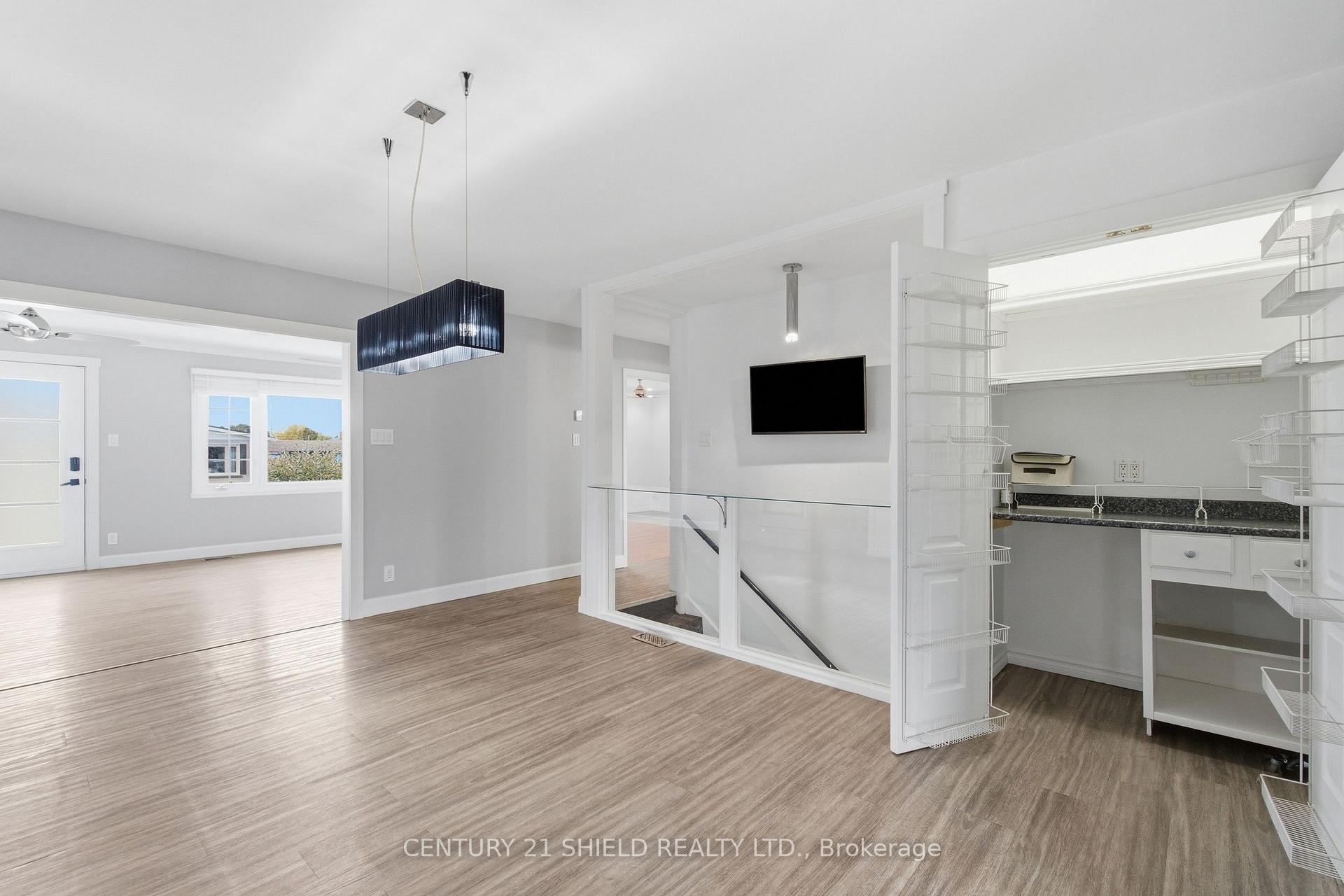 Photo 15 of 1019 Miron Avenue, Cornwall, Cornwall — HOMEH