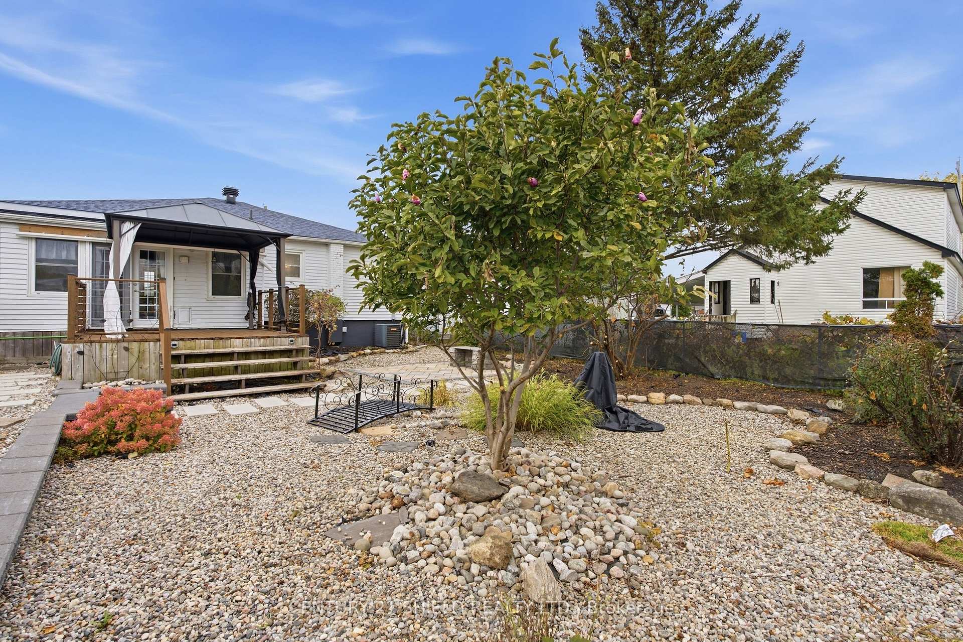 Photo 32 of 1019 Miron Avenue, Cornwall, Cornwall — HOMEH