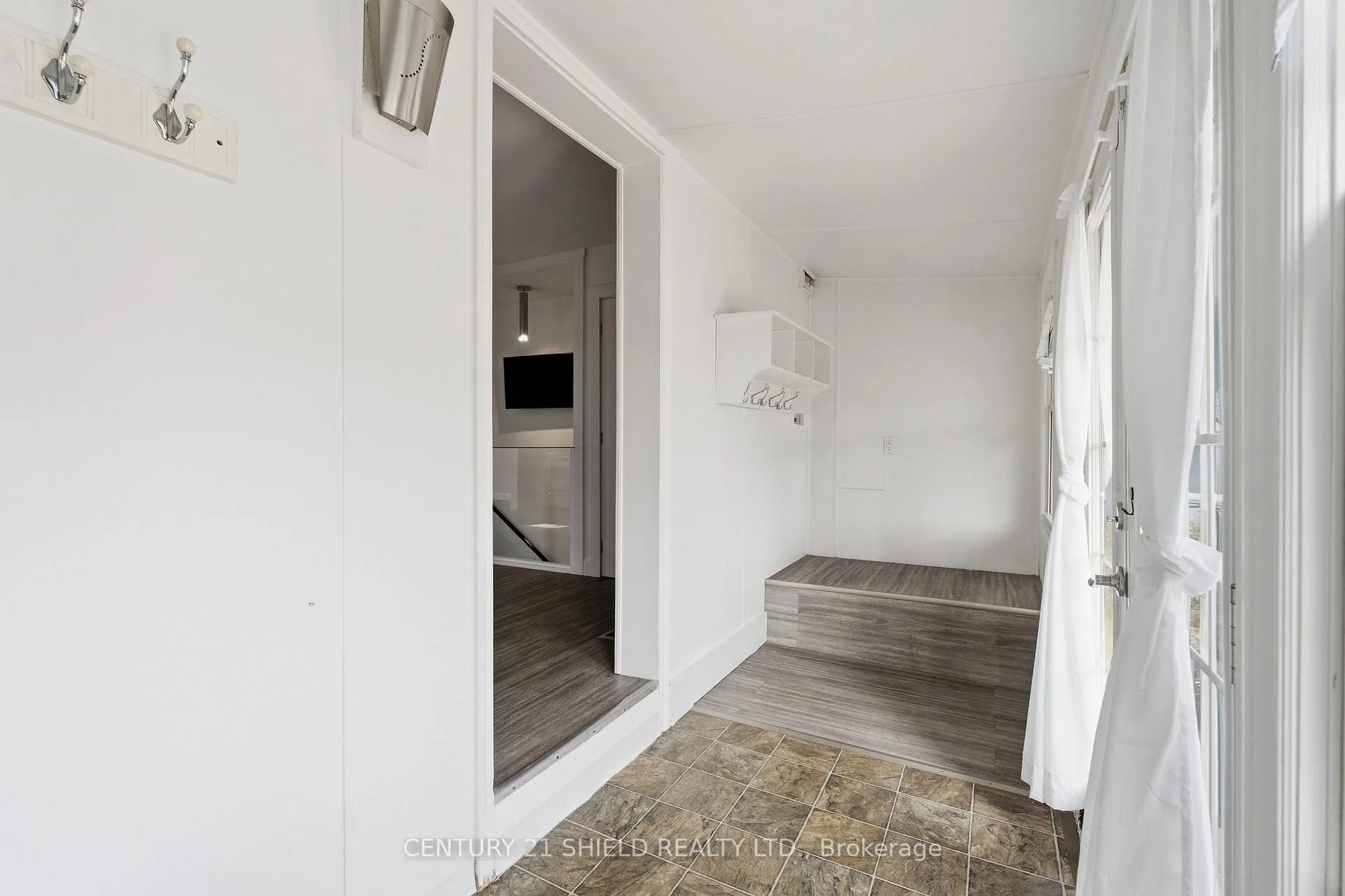 Photo 23 of 1019 Miron Avenue, Cornwall, Cornwall — HOMEH