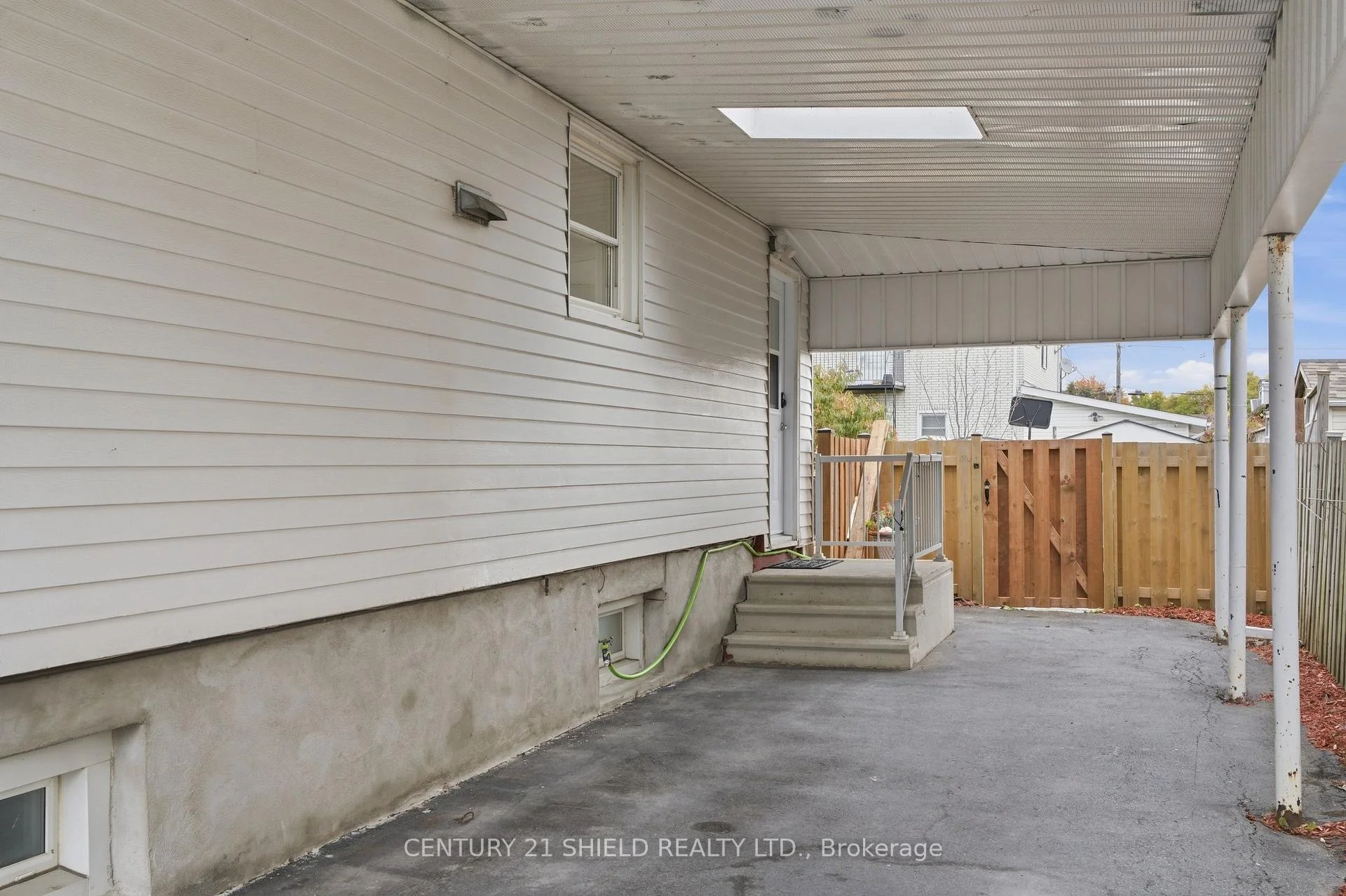 Photo 55 of 1019 Miron Avenue, Cornwall, Cornwall — HOMEH