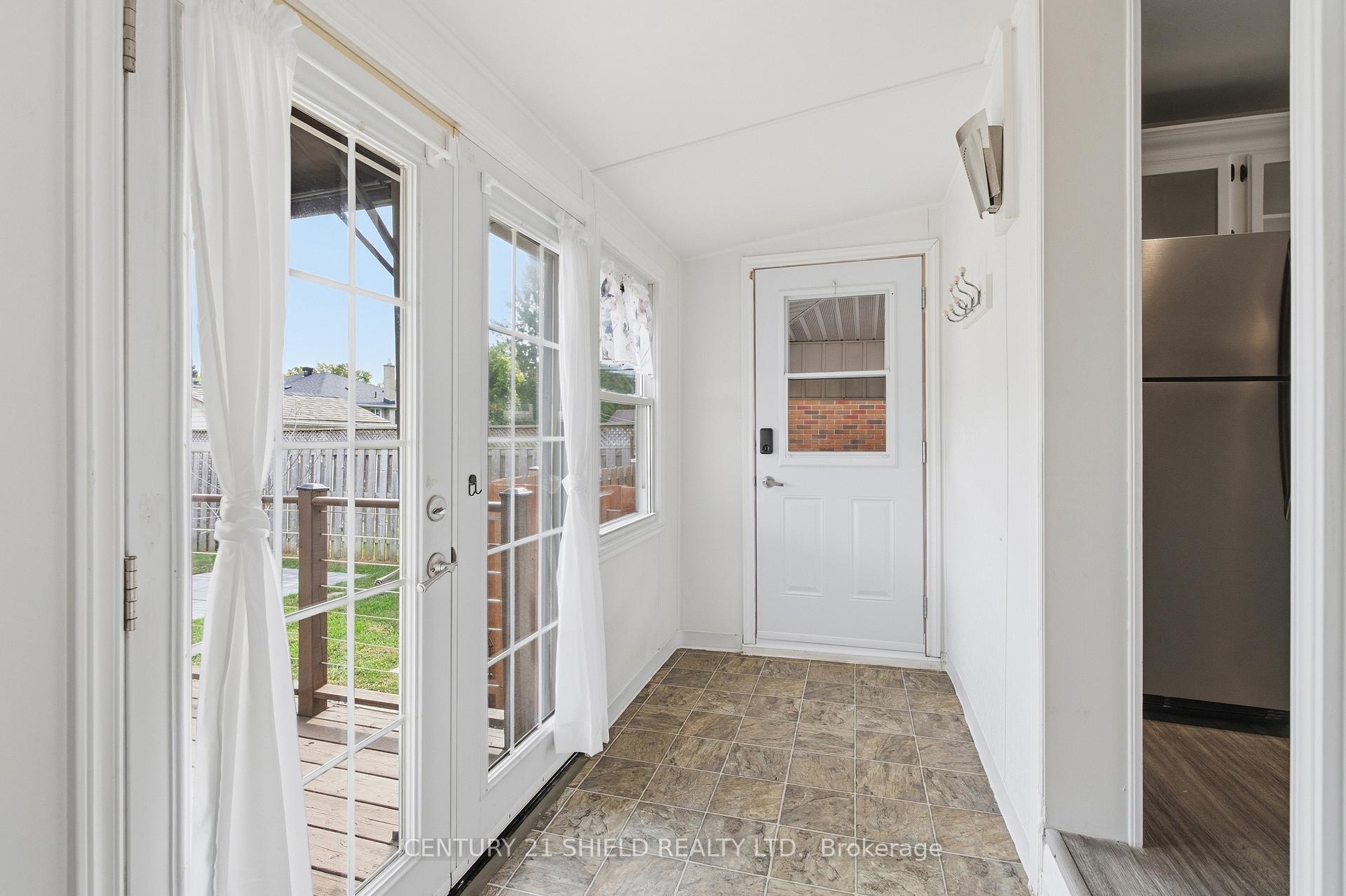 Photo 34 of 1019 Miron Avenue, Cornwall, Cornwall — HOMEH