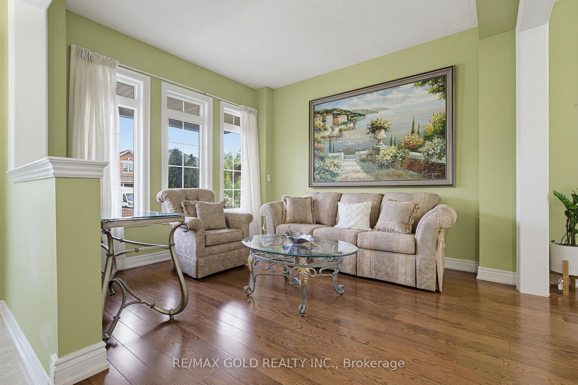 Photo 2 of 34 Lexington Road, Brampton, Bram East — HOMEH