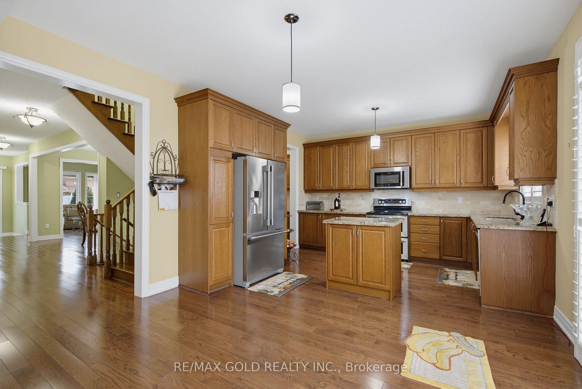 Photo 6 of 34 Lexington Road, Brampton, Bram East — HOMEH