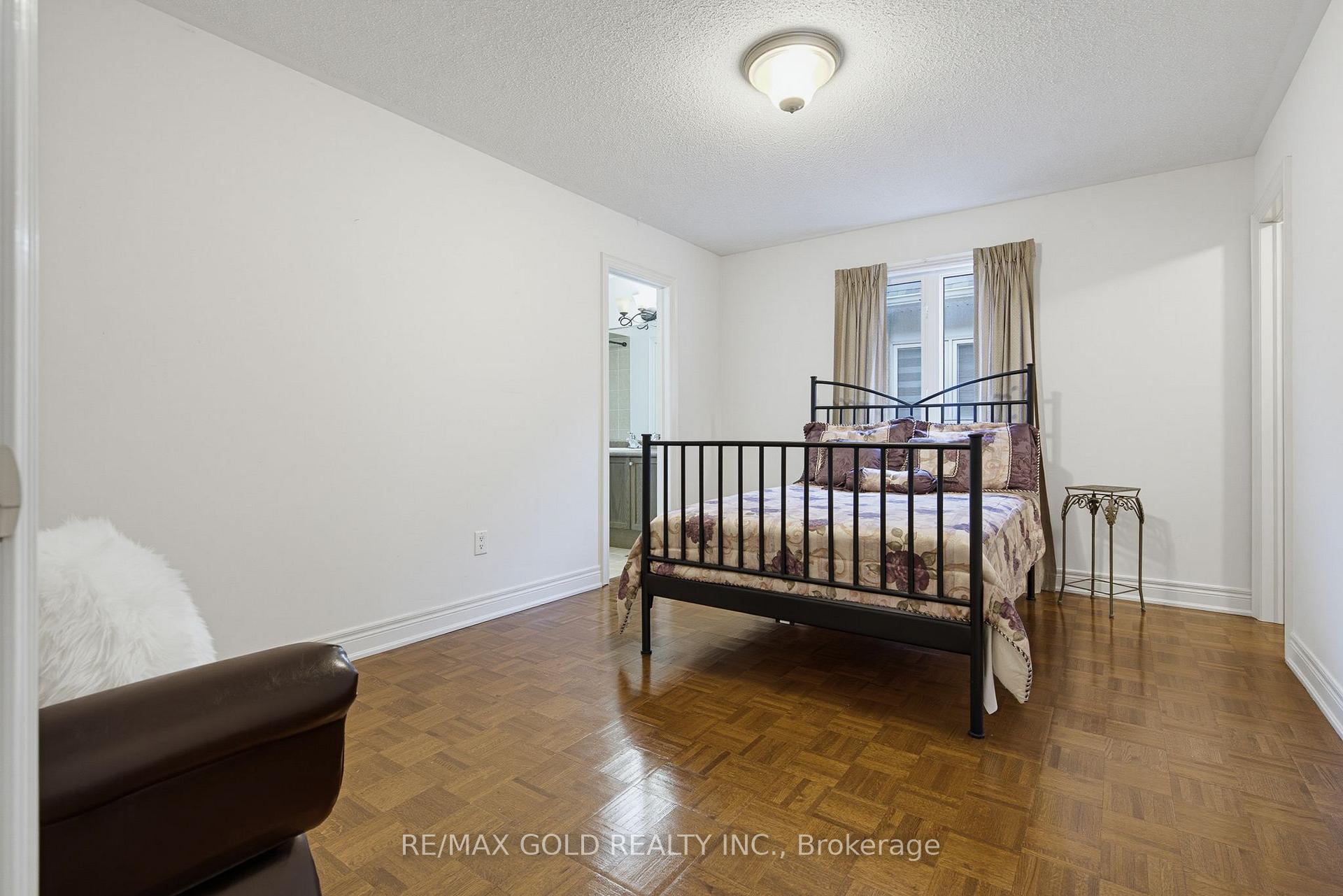 Photo 18 of 34 Lexington Road, Brampton, Bram East — HOMEH
