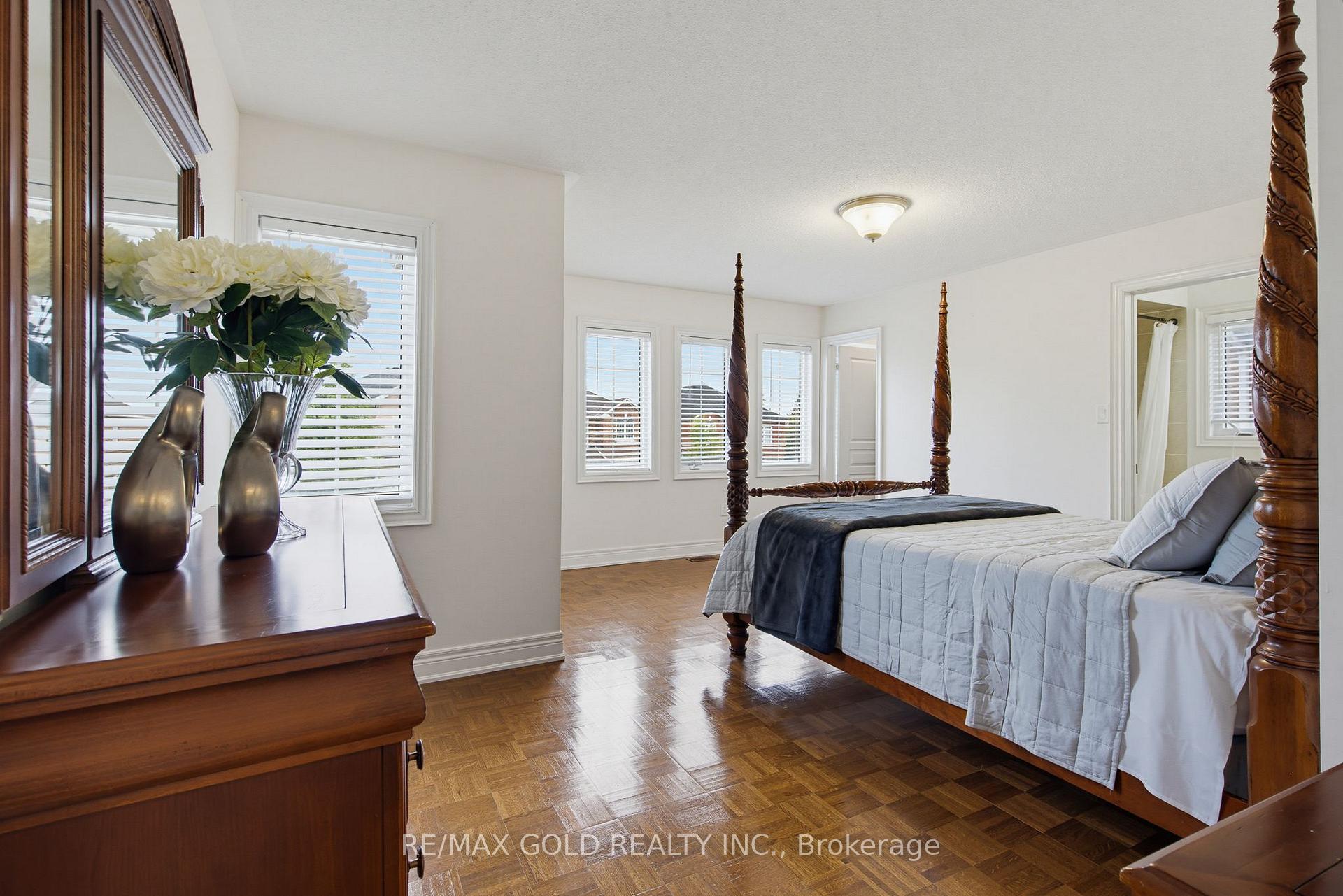 Photo 20 of 34 Lexington Road, Brampton, Bram East — HOMEH