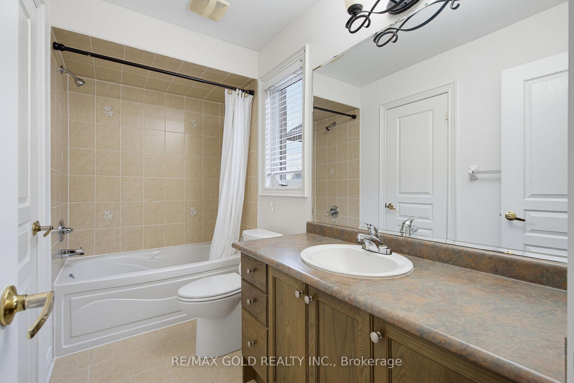 Photo 22 of 34 Lexington Road, Brampton, Bram East — HOMEH