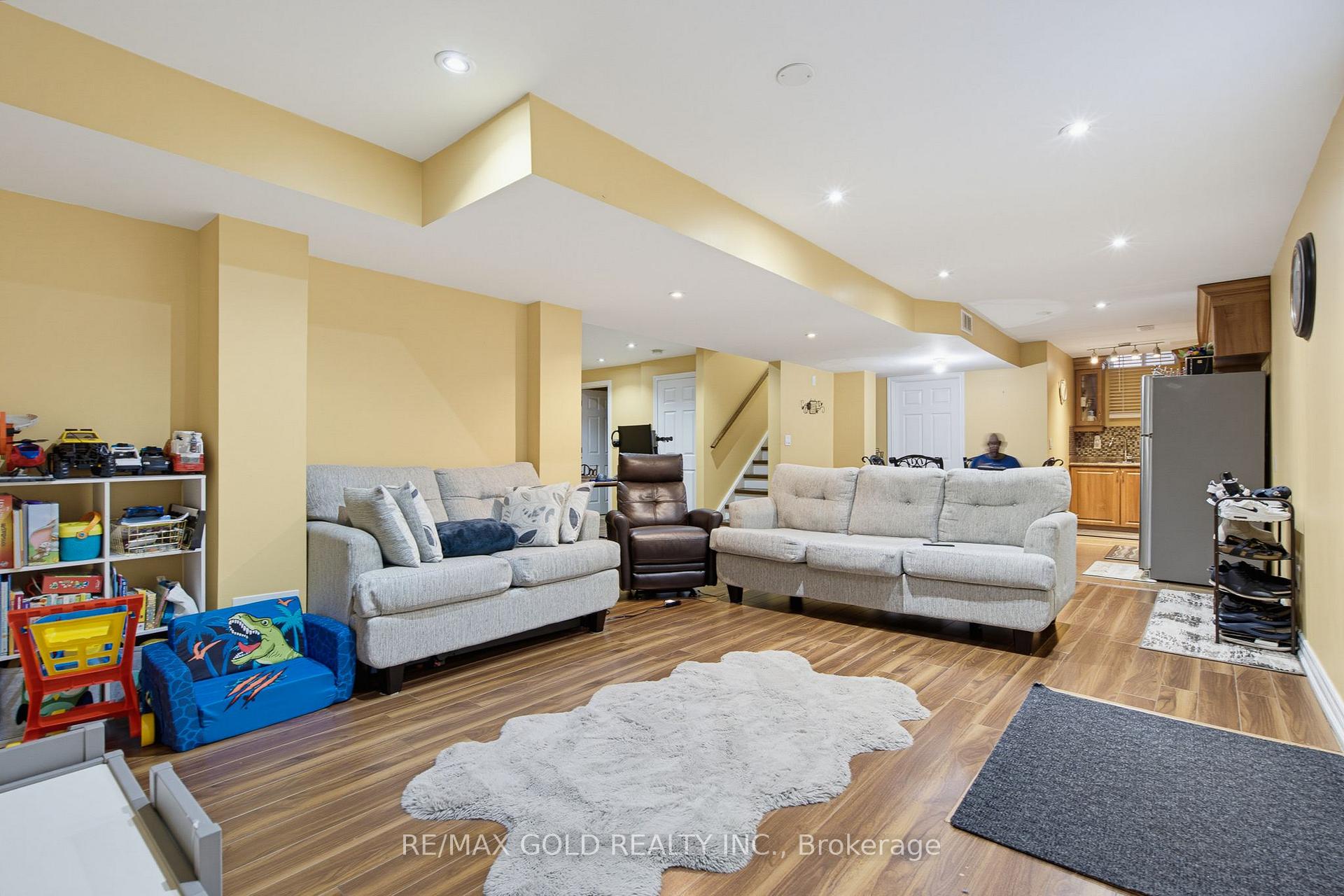 Photo 27 of 34 Lexington Road, Brampton, Bram East — HOMEH