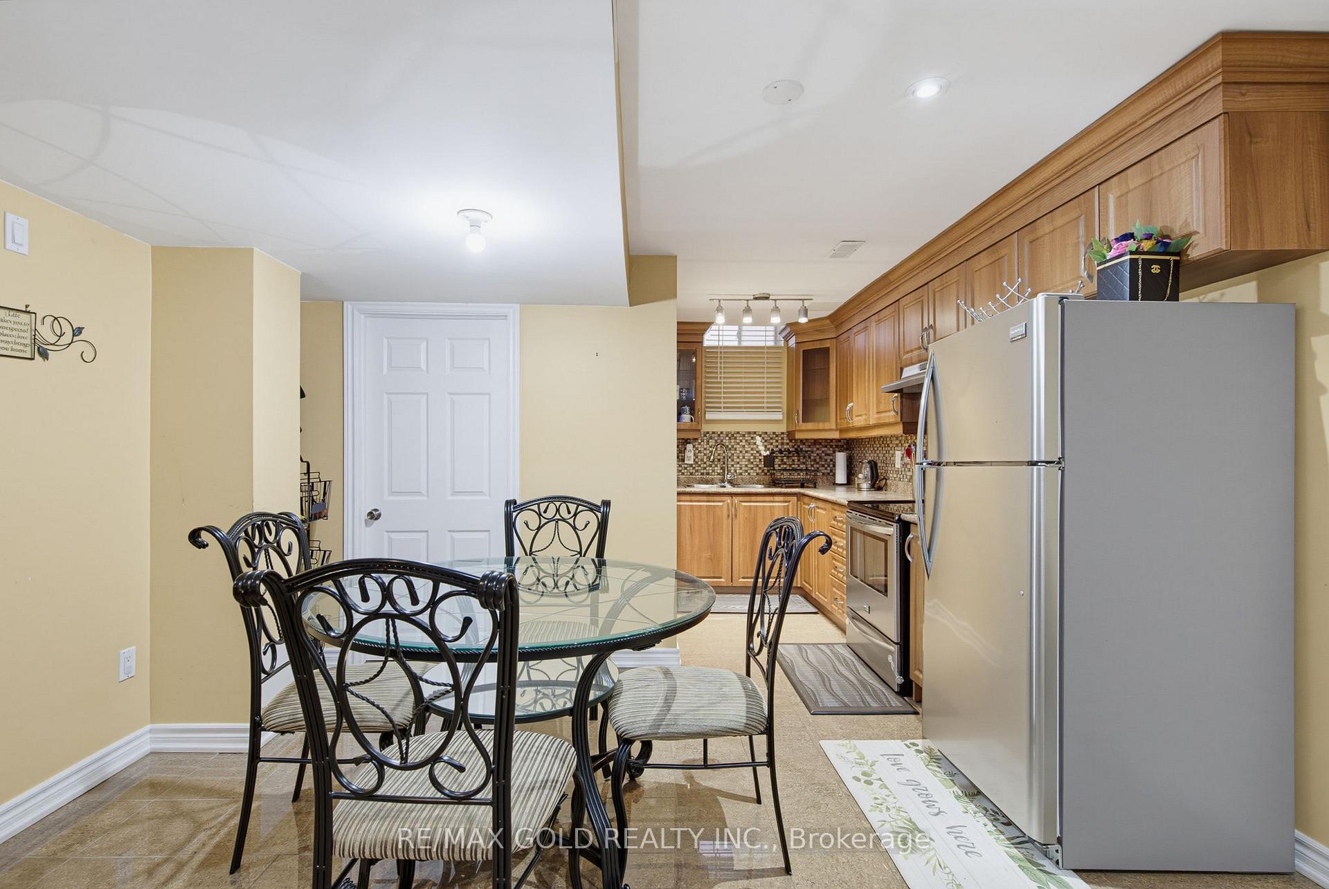 Photo 28 of 34 Lexington Road, Brampton, Bram East — HOMEH