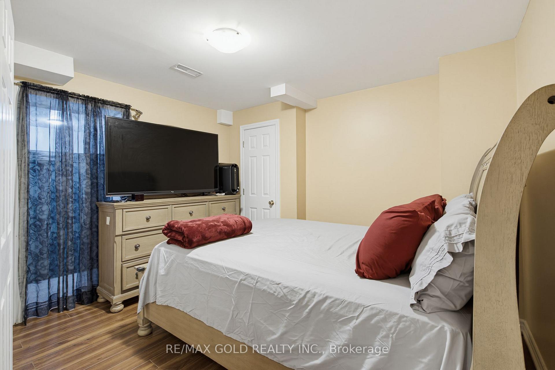Photo 30 of 34 Lexington Road, Brampton, Bram East — HOMEH