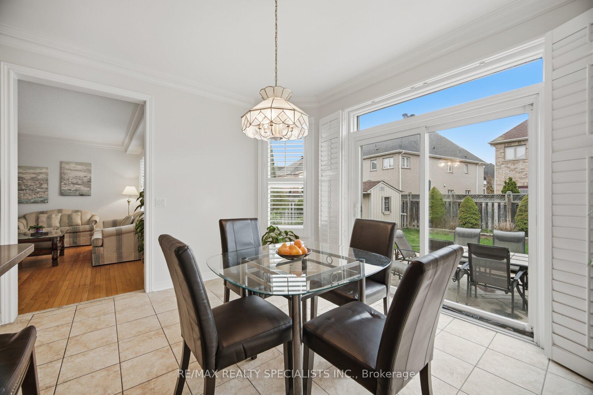 Photo 10 of 3225 Escada Drive, Mississauga, Churchill Meadows — HOMEH