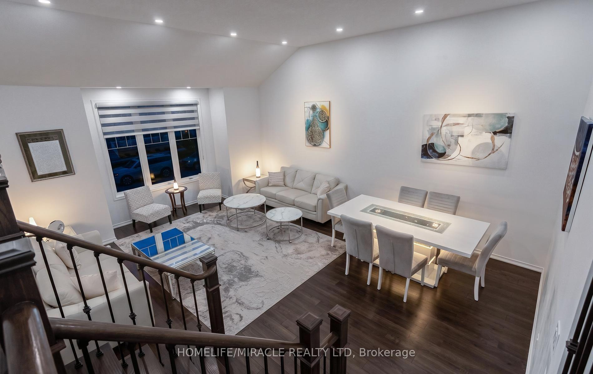 Photo 8 of 7808 Tupelo Crescent, Niagara Falls, Brown — HOMEH