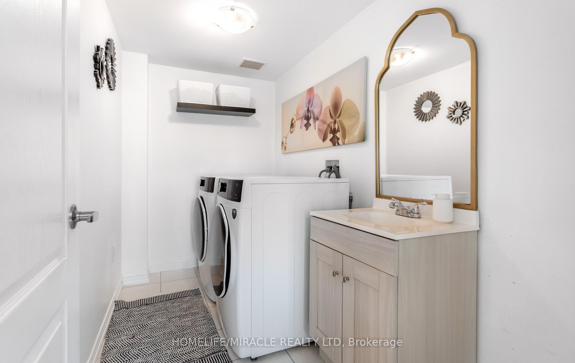 Photo 15 of 7808 Tupelo Crescent, Niagara Falls, Brown — HOMEH