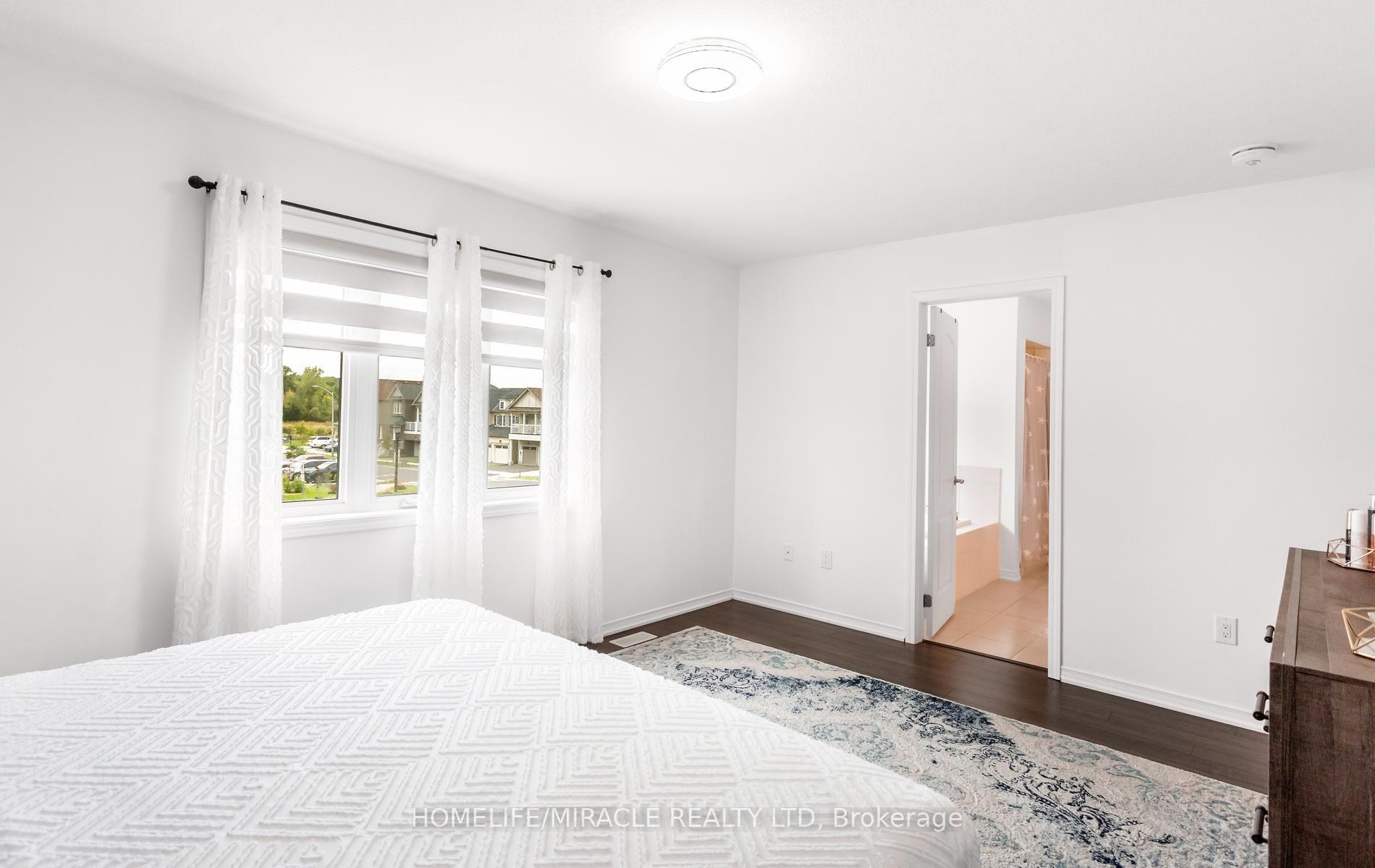 Photo 24 of 7808 Tupelo Crescent, Niagara Falls, Brown — HOMEH