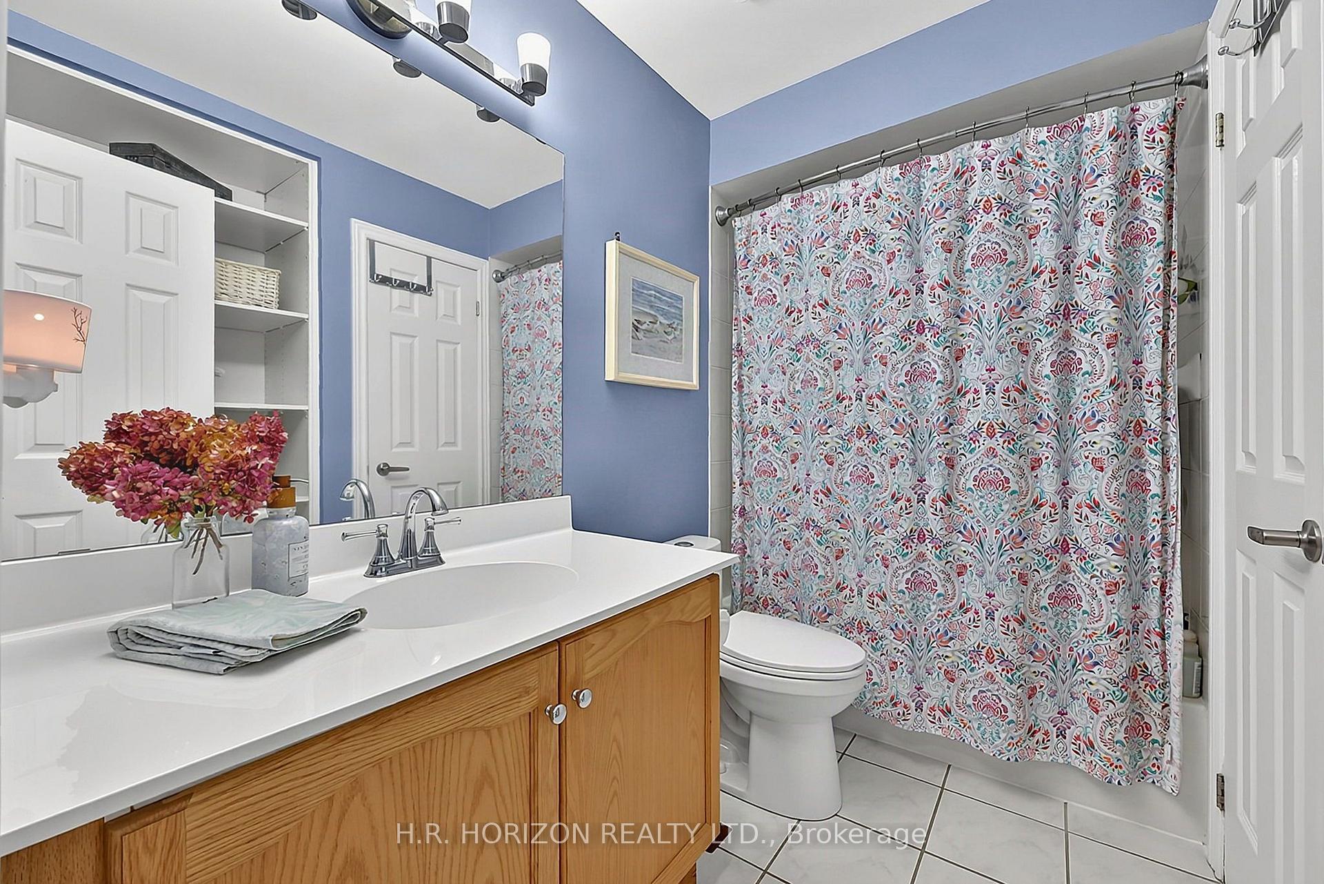 Photo 16 of 23 Mill Dam Court, King, Schomberg — HOMEH