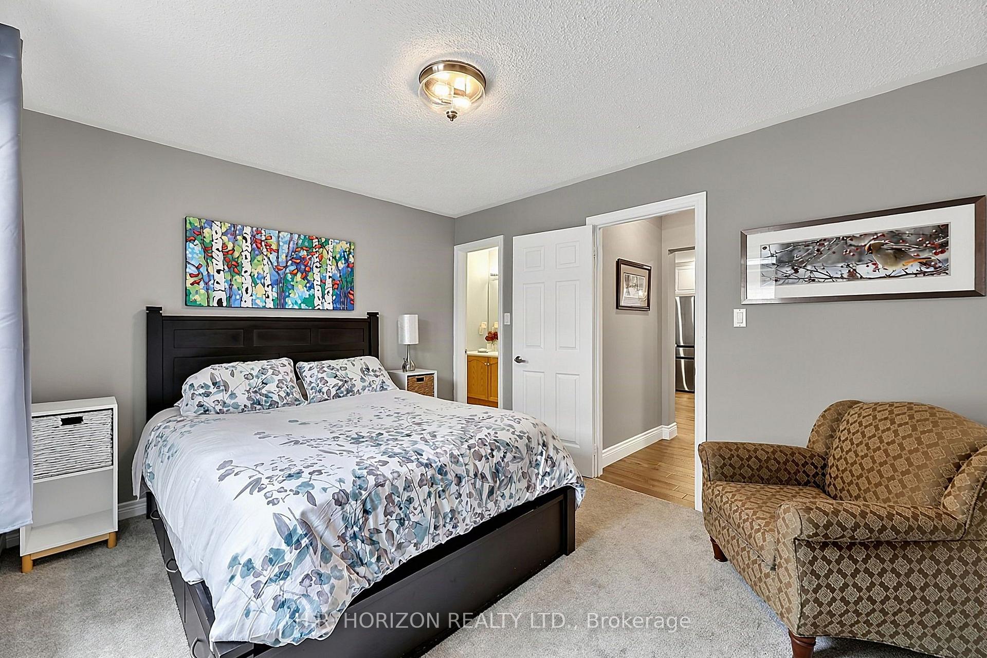 Photo 17 of 23 Mill Dam Court, King, Schomberg — HOMEH