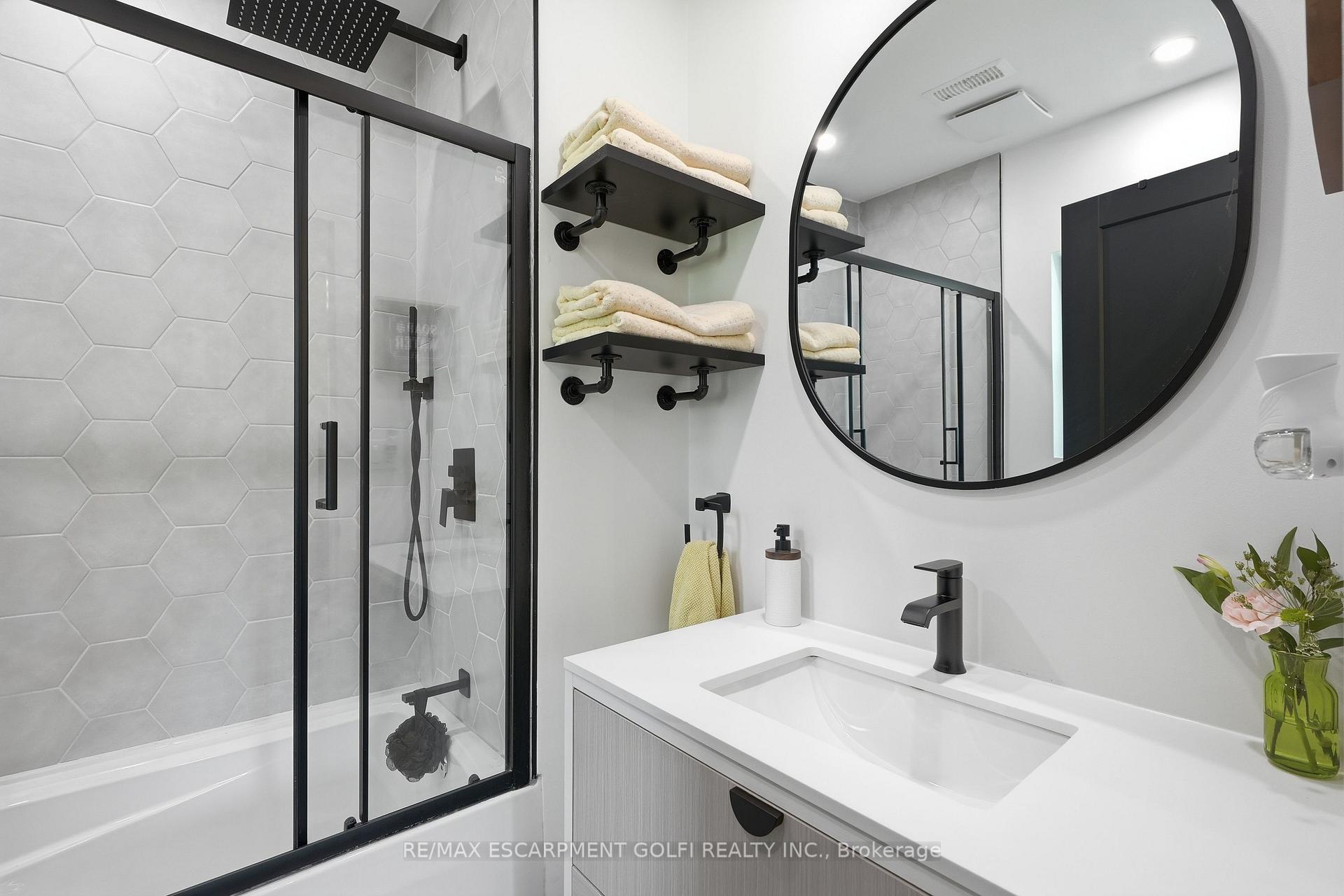 Photo 24 of 1368 Lorraine Road, Port Colborne, Bethel — HOMEH