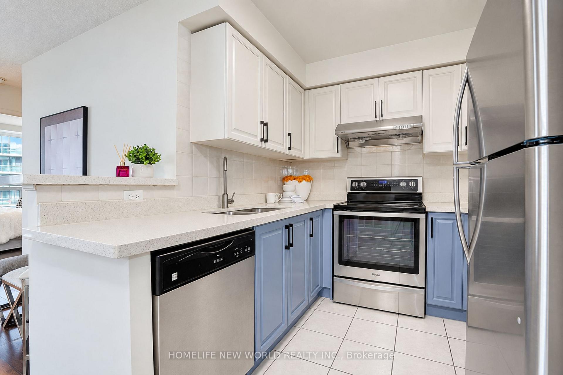 Photo 4 of Unit 1908, 23 Lorraine Drive, North York, Willowdale West — HOMEH