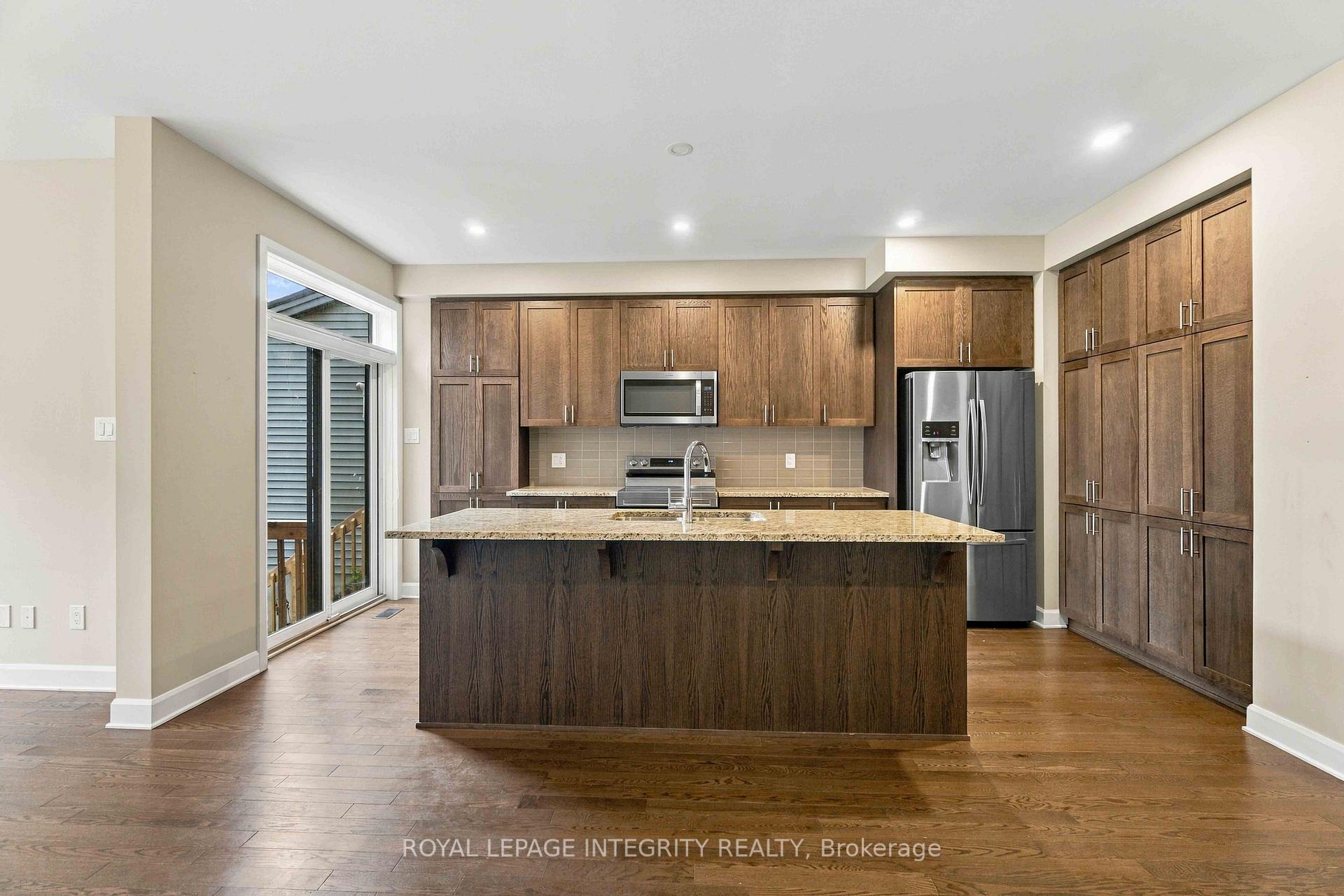 Photo 7 of 172 Angelonia Crescent, Ottawa, Blossom Park/Kemp Park/Findlay Creek — HOMEH