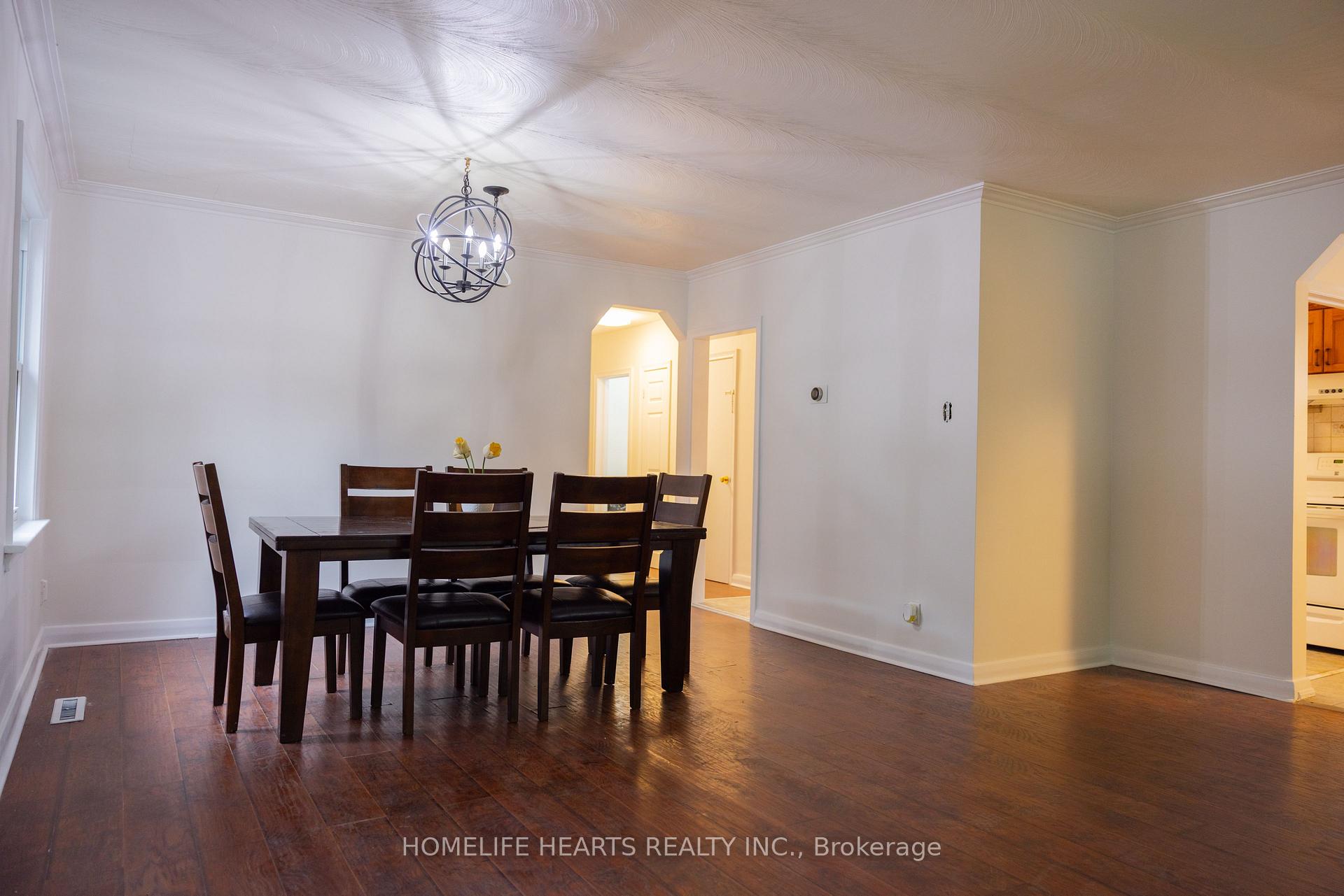 Photo 10 of 114 Chillery Avenue, Scarborough, Eglinton East — HOMEH