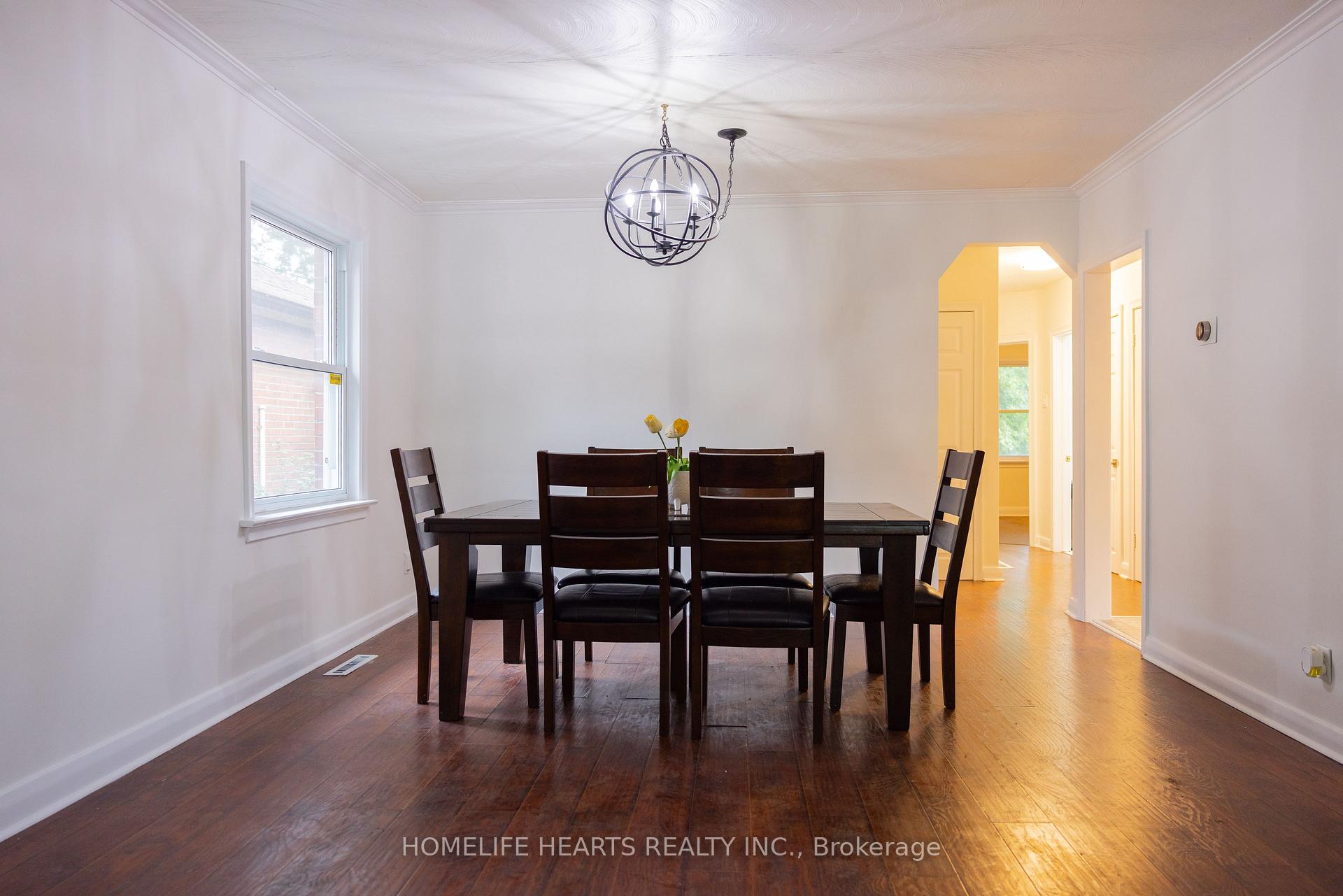 Photo 11 of 114 Chillery Avenue, Scarborough, Eglinton East — HOMEH