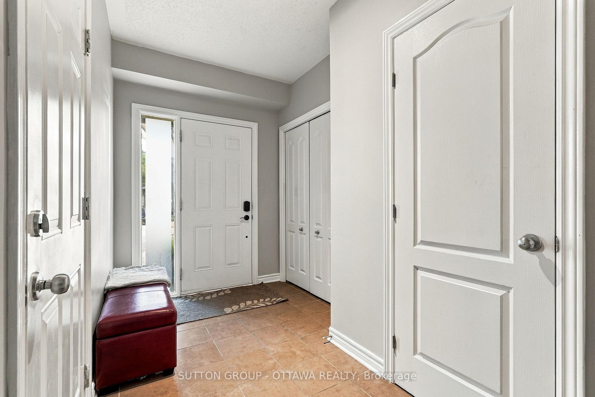 Photo 2 of 333 Riversedge Crescent, Ottawa, Riverside South/Gloucester Glen — HOMEH