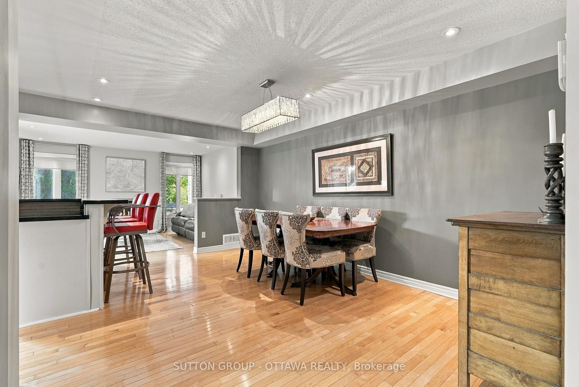 Photo 9 of 333 Riversedge Crescent, Ottawa, Riverside South/Gloucester Glen — HOMEH