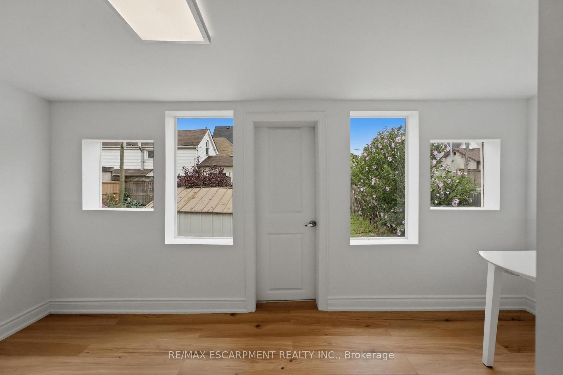 Photo 20 of 1062 Cannon Street E, Hamilton, Hill Park — HOMEH
