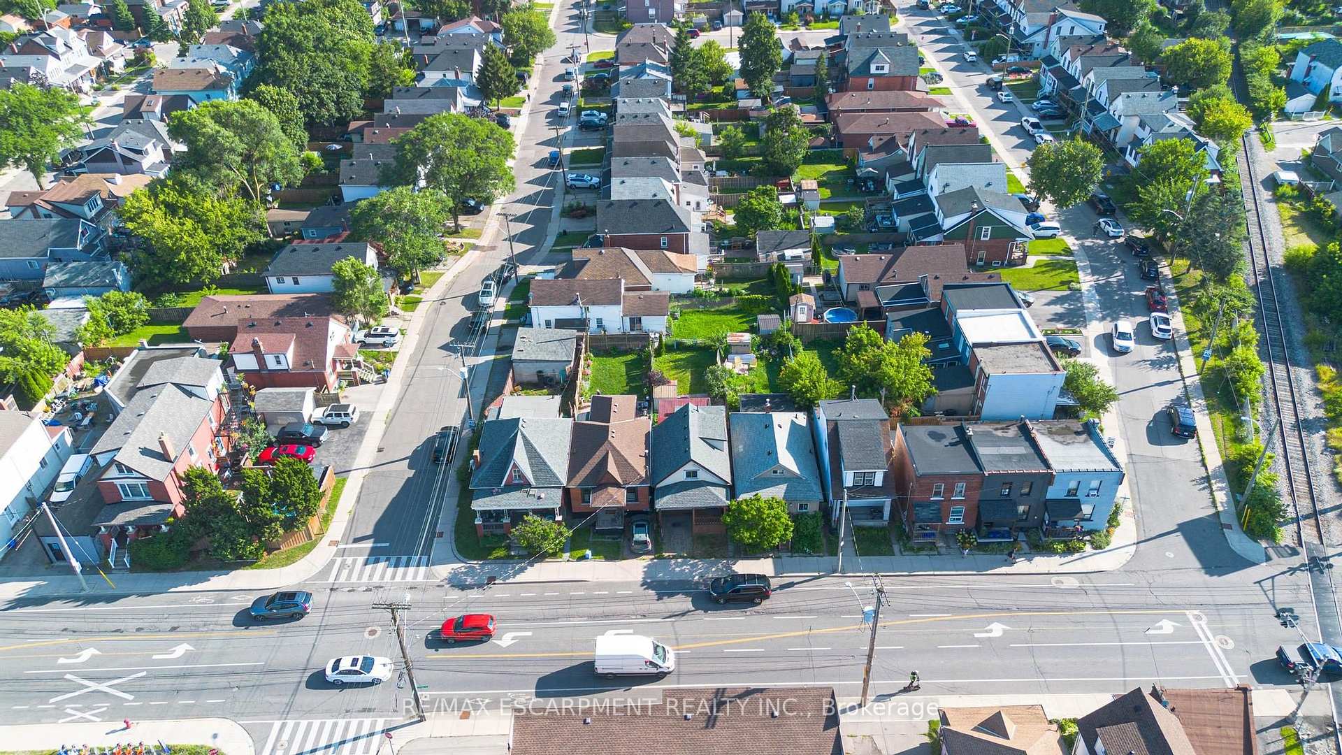 Photo 27 of 1062 Cannon Street E, Hamilton, Hill Park — HOMEH