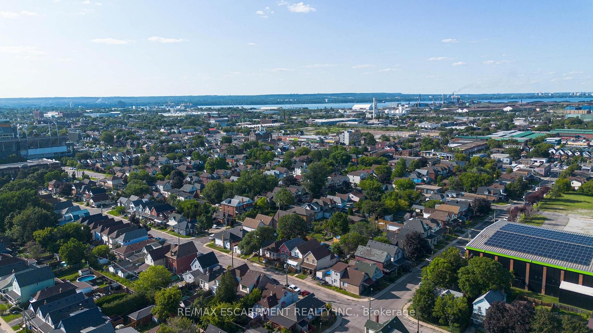 Photo 31 of 1062 Cannon Street E, Hamilton, Hill Park — HOMEH