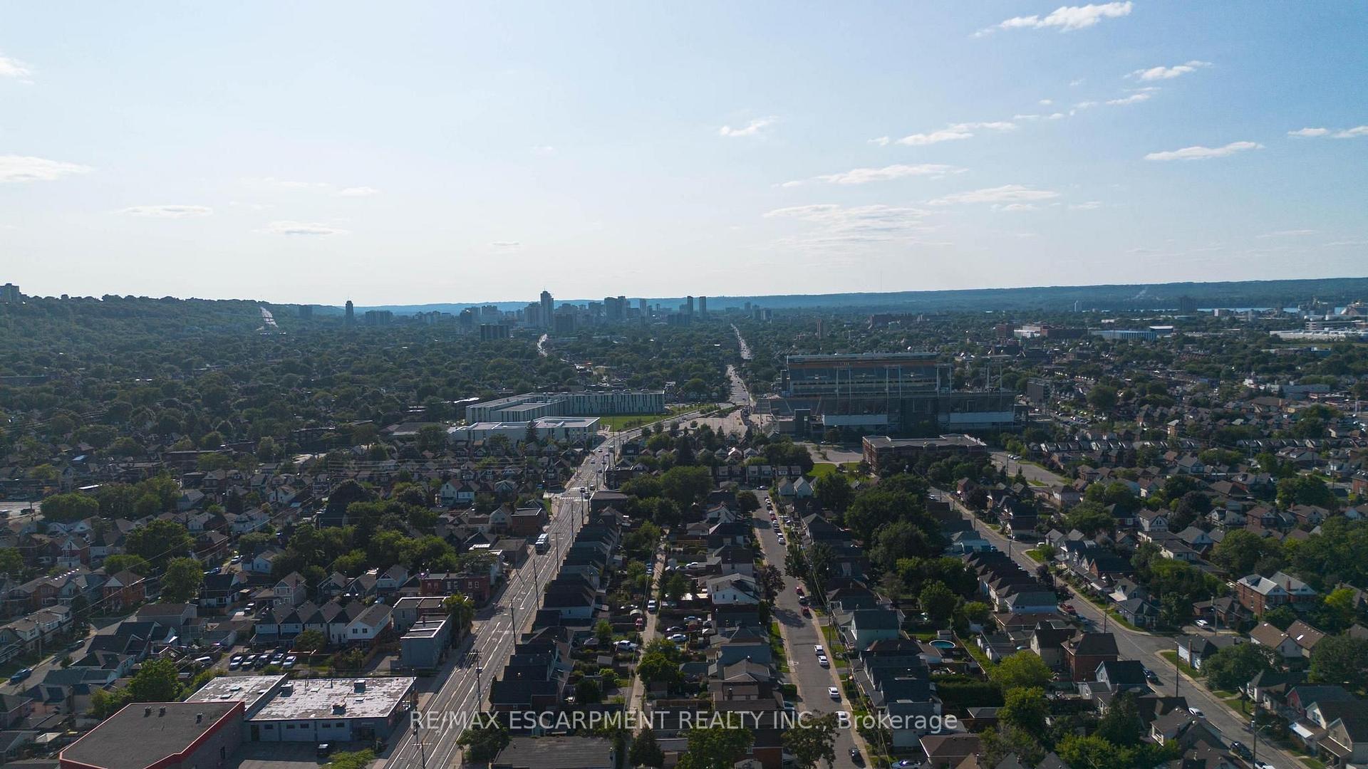 Photo 34 of 1062 Cannon Street E, Hamilton, Hill Park — HOMEH