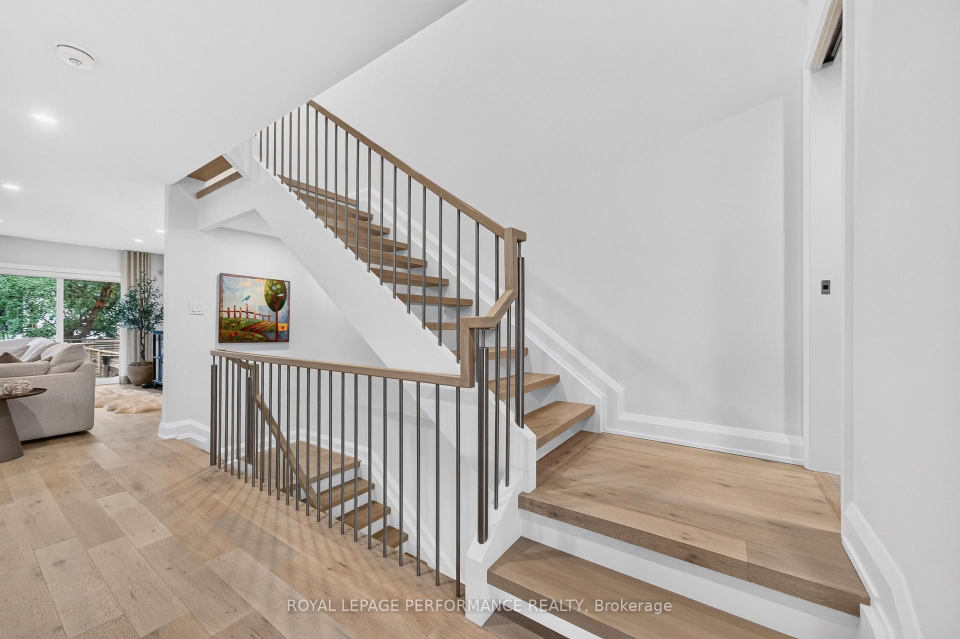 Photo 17 of 235 A Royal Avenue, Ottawa, Westboro West — HOMEH