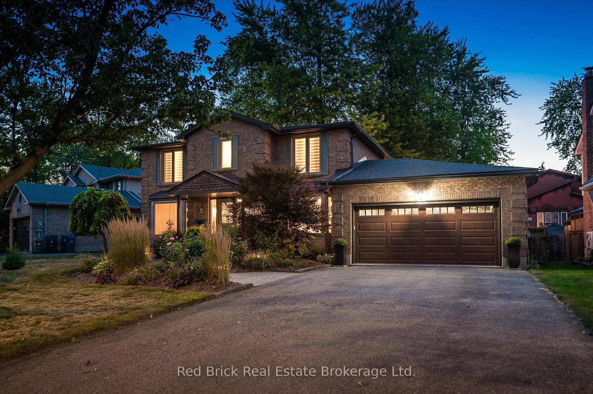 Photo of 8 Sugarbush Place