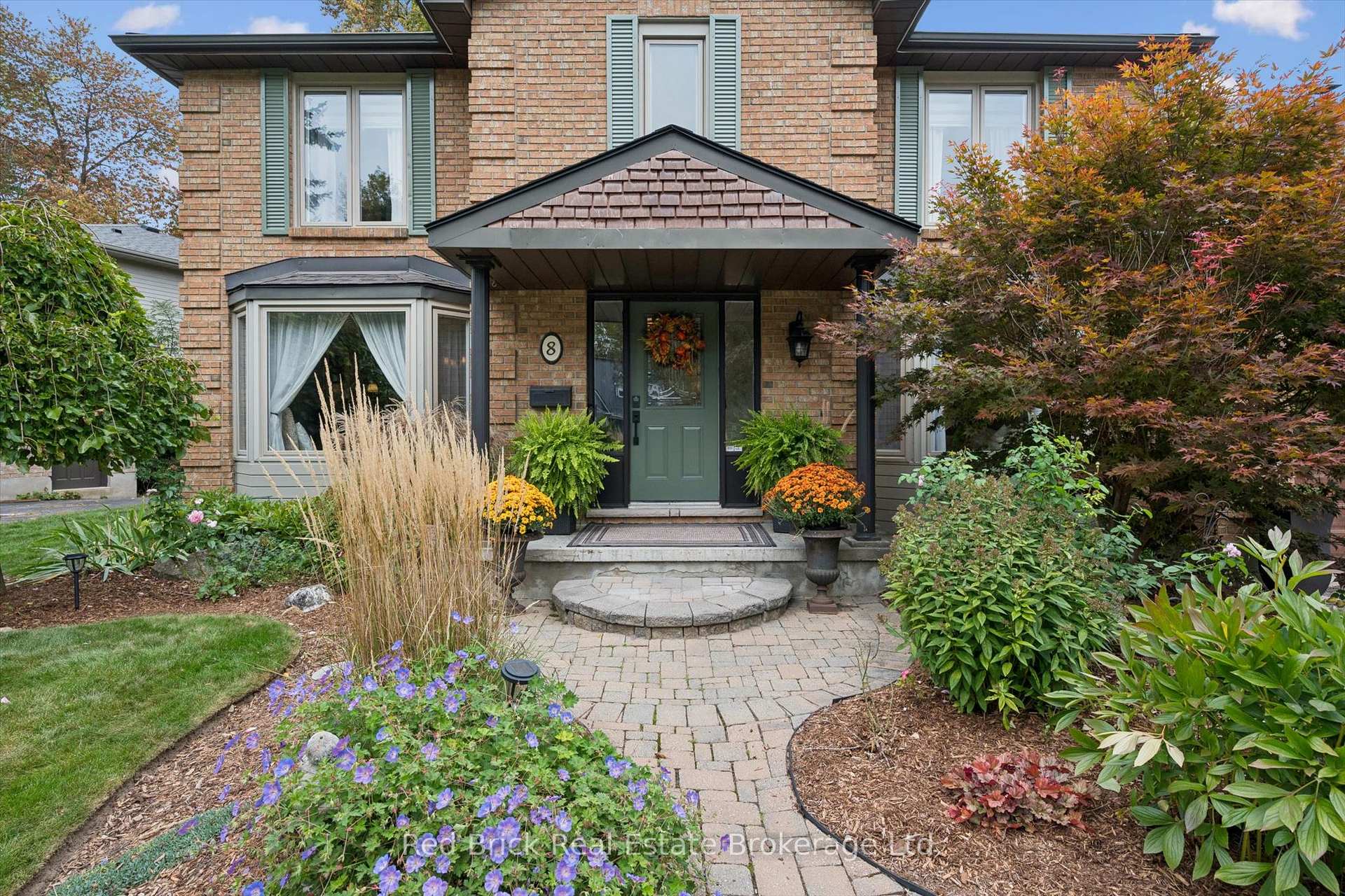 Photo 5 of 8 Sugarbush Place, Guelph, Willow West/Sugarbush/West Acres — HOMEH