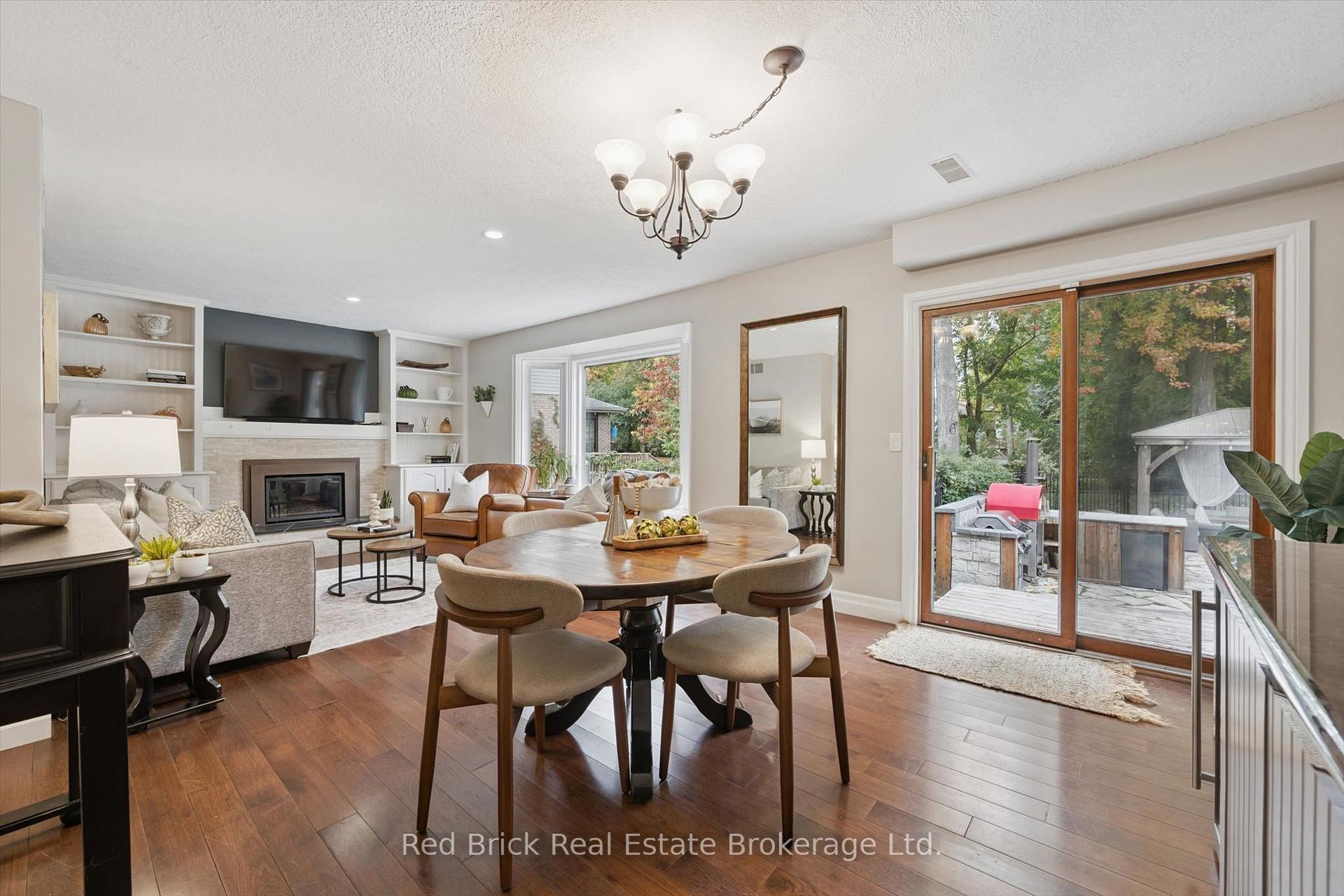 Photo 14 of 8 Sugarbush Place, Guelph, Willow West/Sugarbush/West Acres — HOMEH