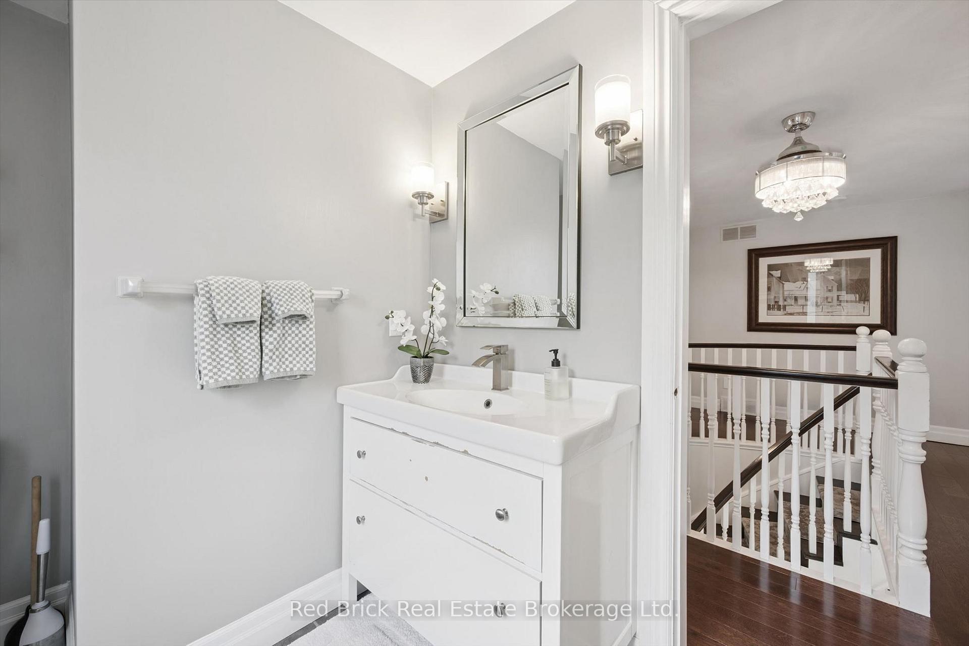 Photo 31 of 8 Sugarbush Place, Guelph, Willow West/Sugarbush/West Acres — HOMEH