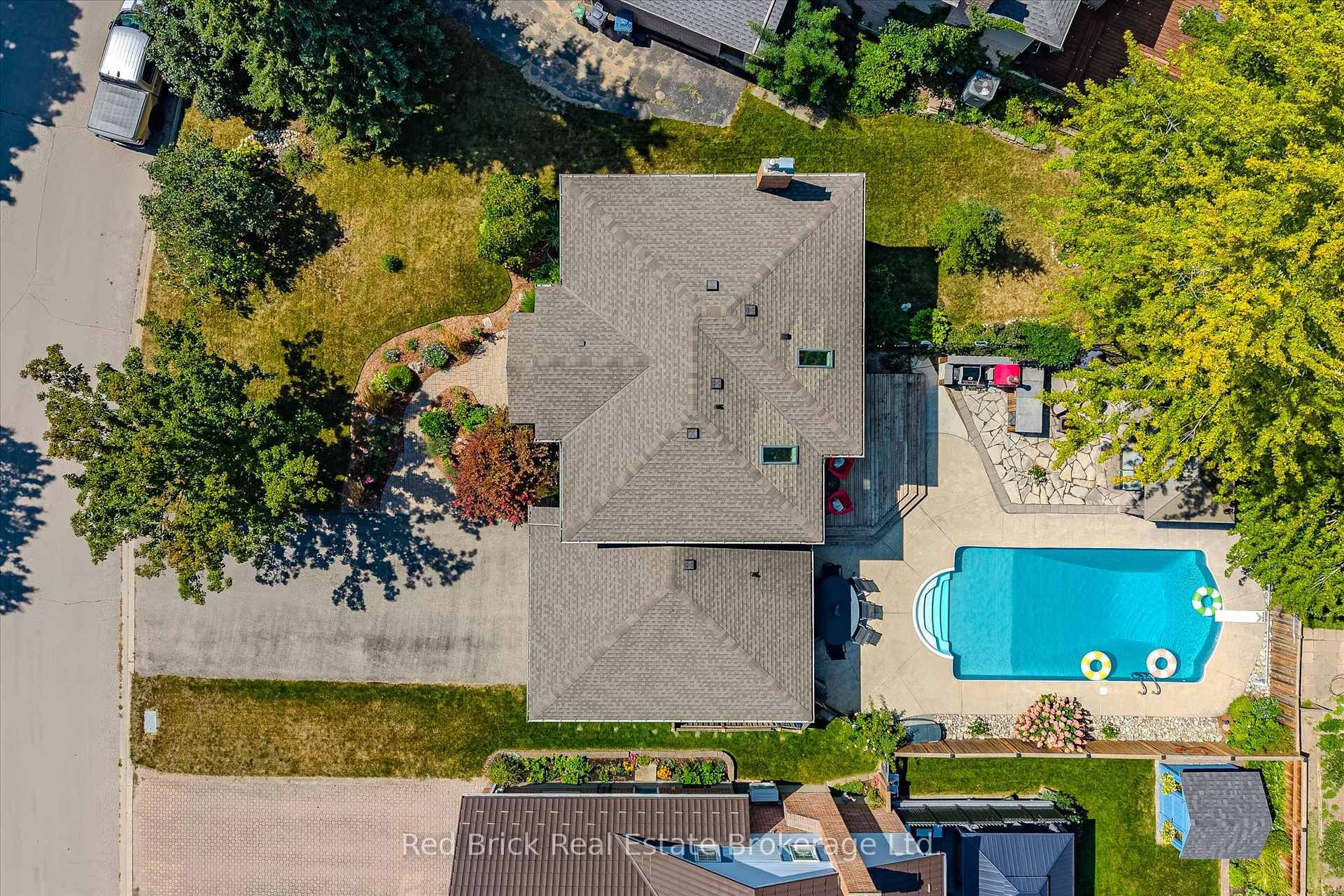 Photo 46 of 8 Sugarbush Place, Guelph, Willow West/Sugarbush/West Acres — HOMEH