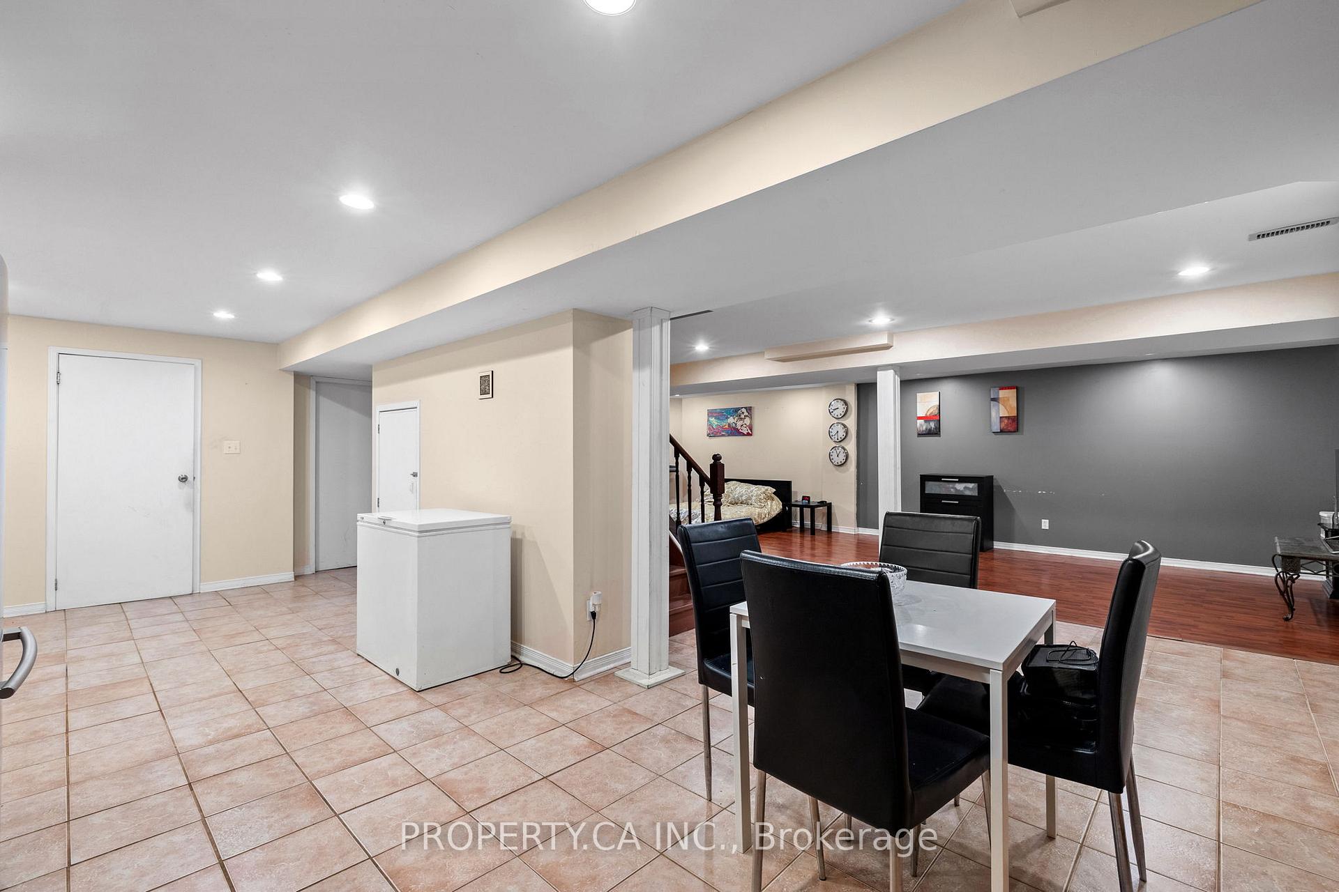Photo 30 of 235 Brownridge Drive, Vaughan, Brownridge — HOMEH