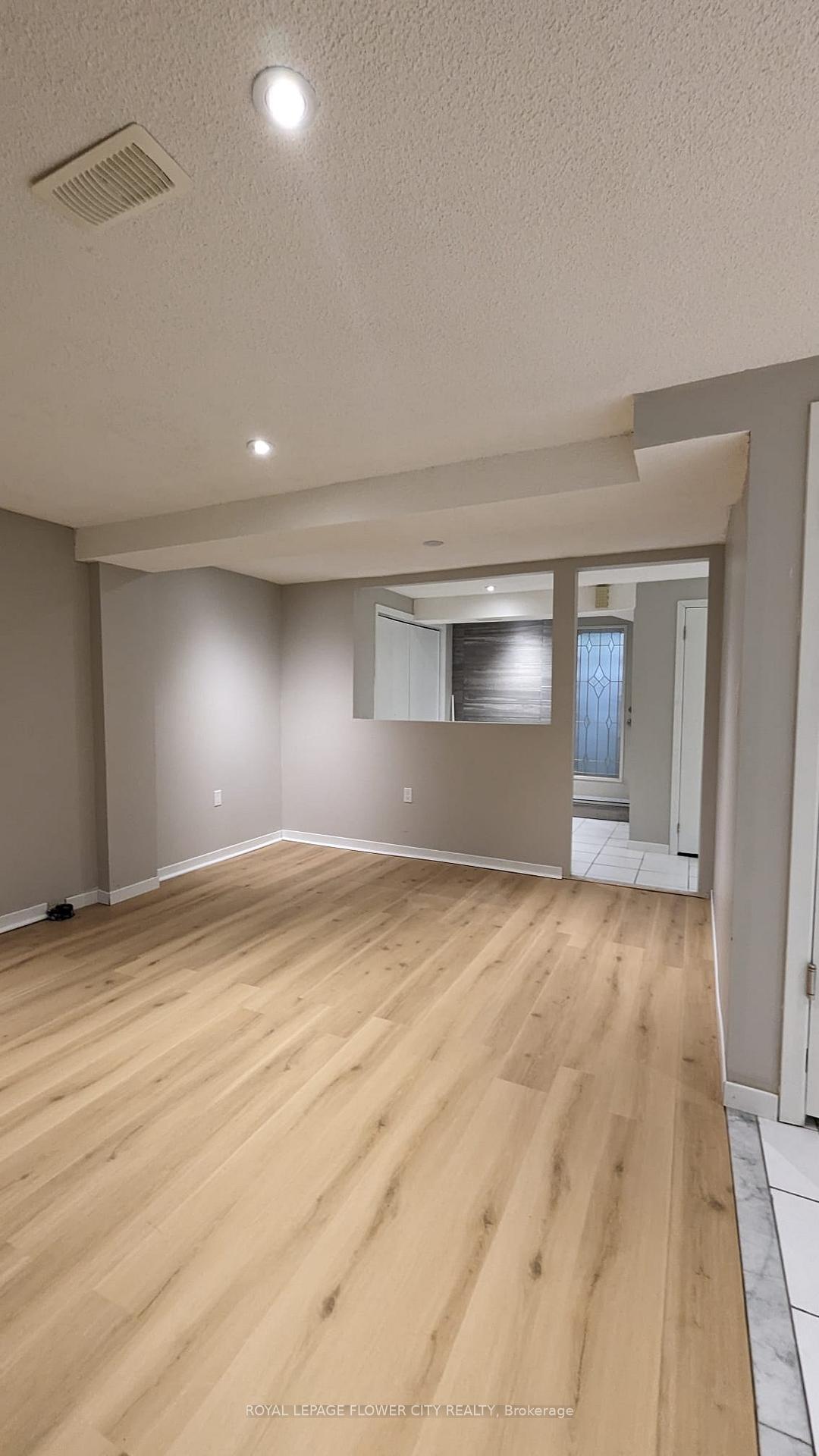 Photo 10 of 2605 Innisfil Road, Mississauga, Erin Mills — HOMEH