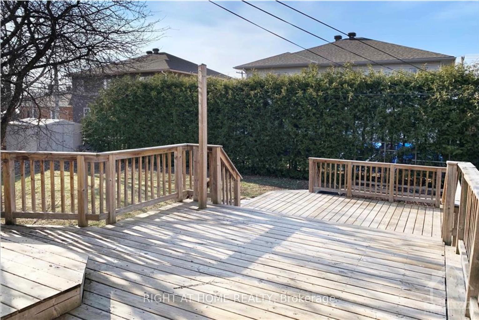 Photo 25 of 37 Rossland Avenue, Ottawa, Meadowlands/St. Claire Gardens — HOMEH