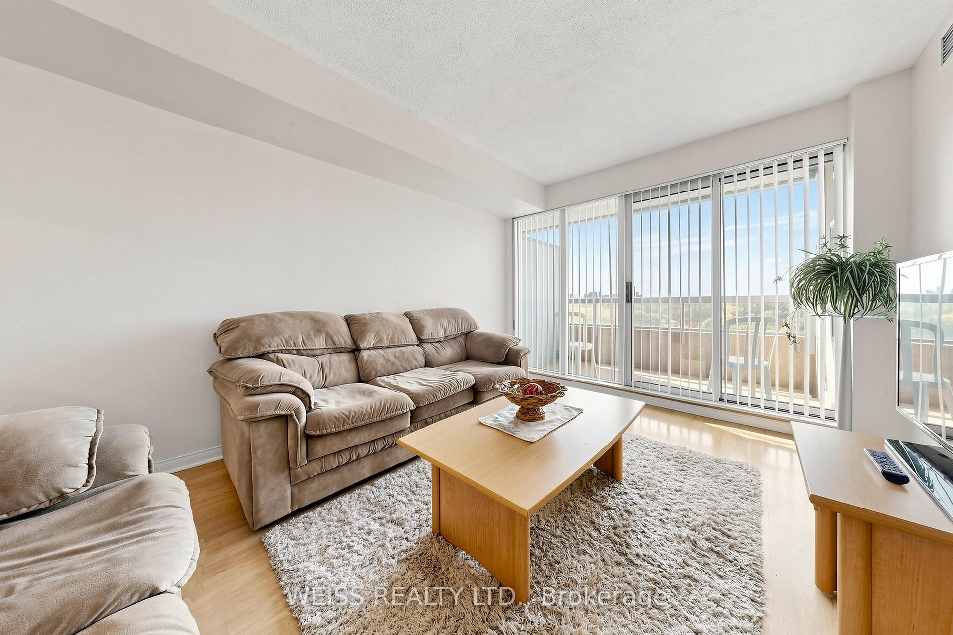 Photo 8 of Unit 710, 5 Emerald Lane, Vaughan, Crestwood-Springfarm-Yorkhill — HOMEH