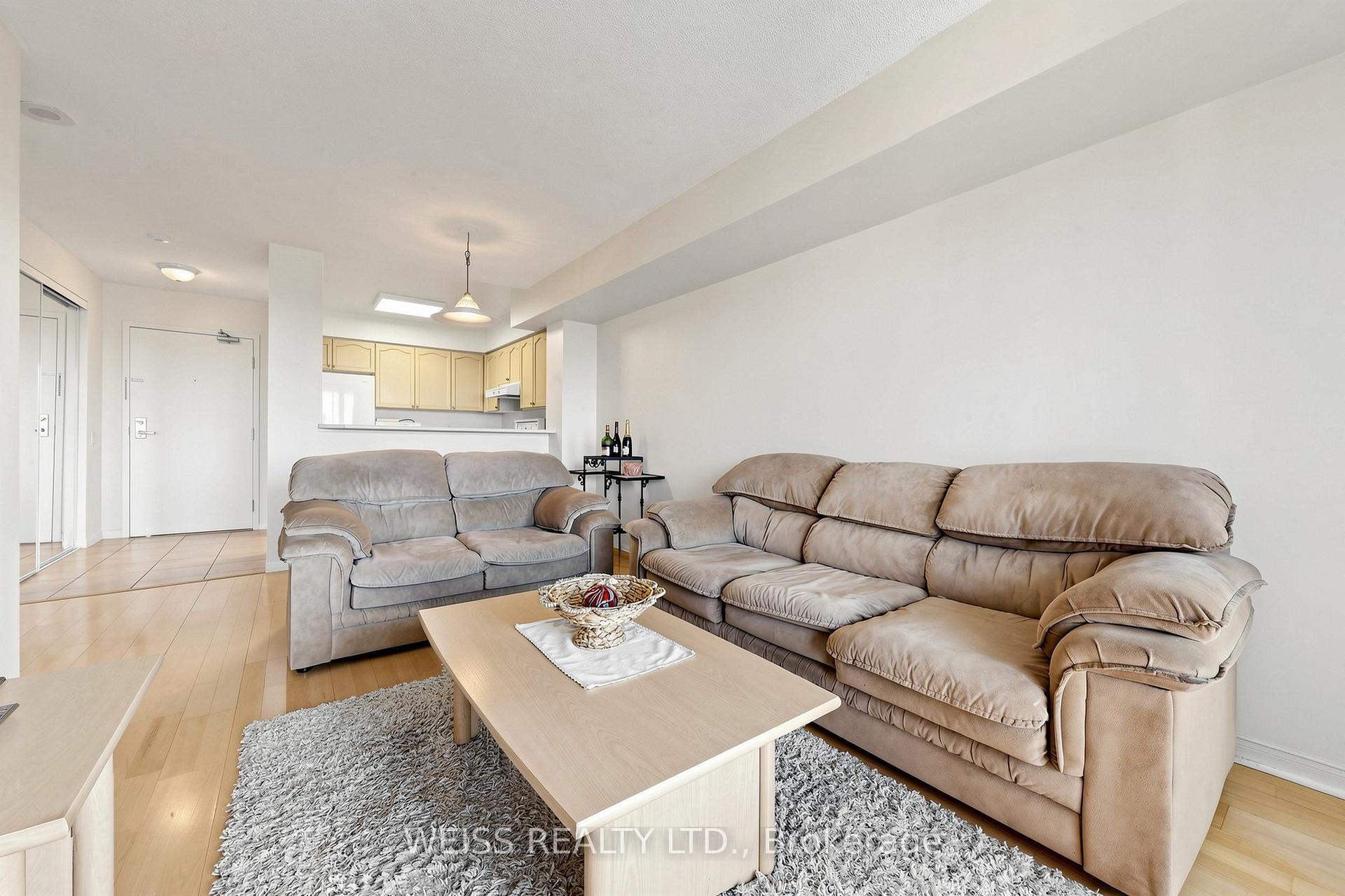 Photo 10 of Unit 710, 5 Emerald Lane, Vaughan, Crestwood-Springfarm-Yorkhill — HOMEH