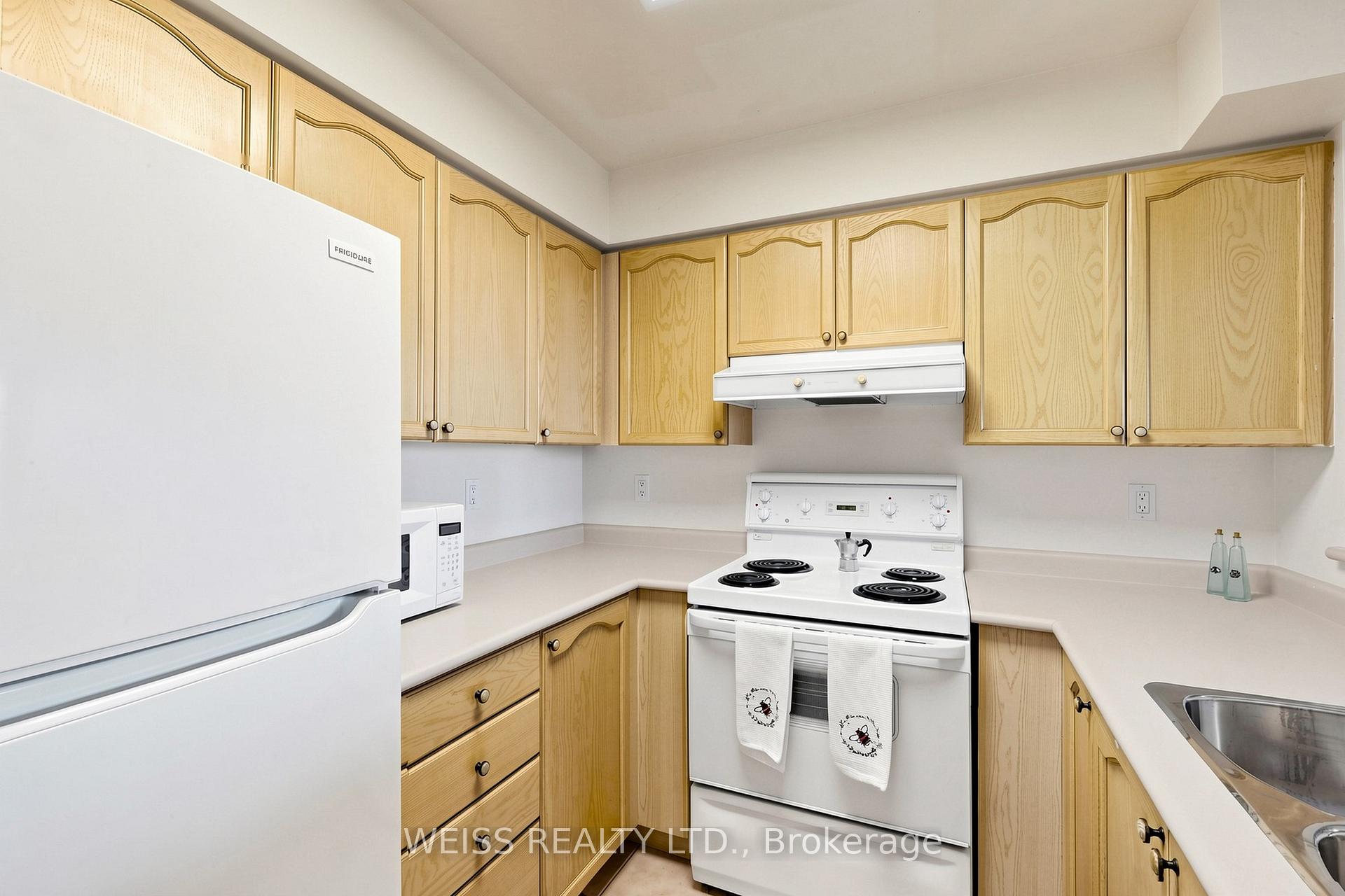 Photo 12 of Unit 710, 5 Emerald Lane, Vaughan, Crestwood-Springfarm-Yorkhill — HOMEH