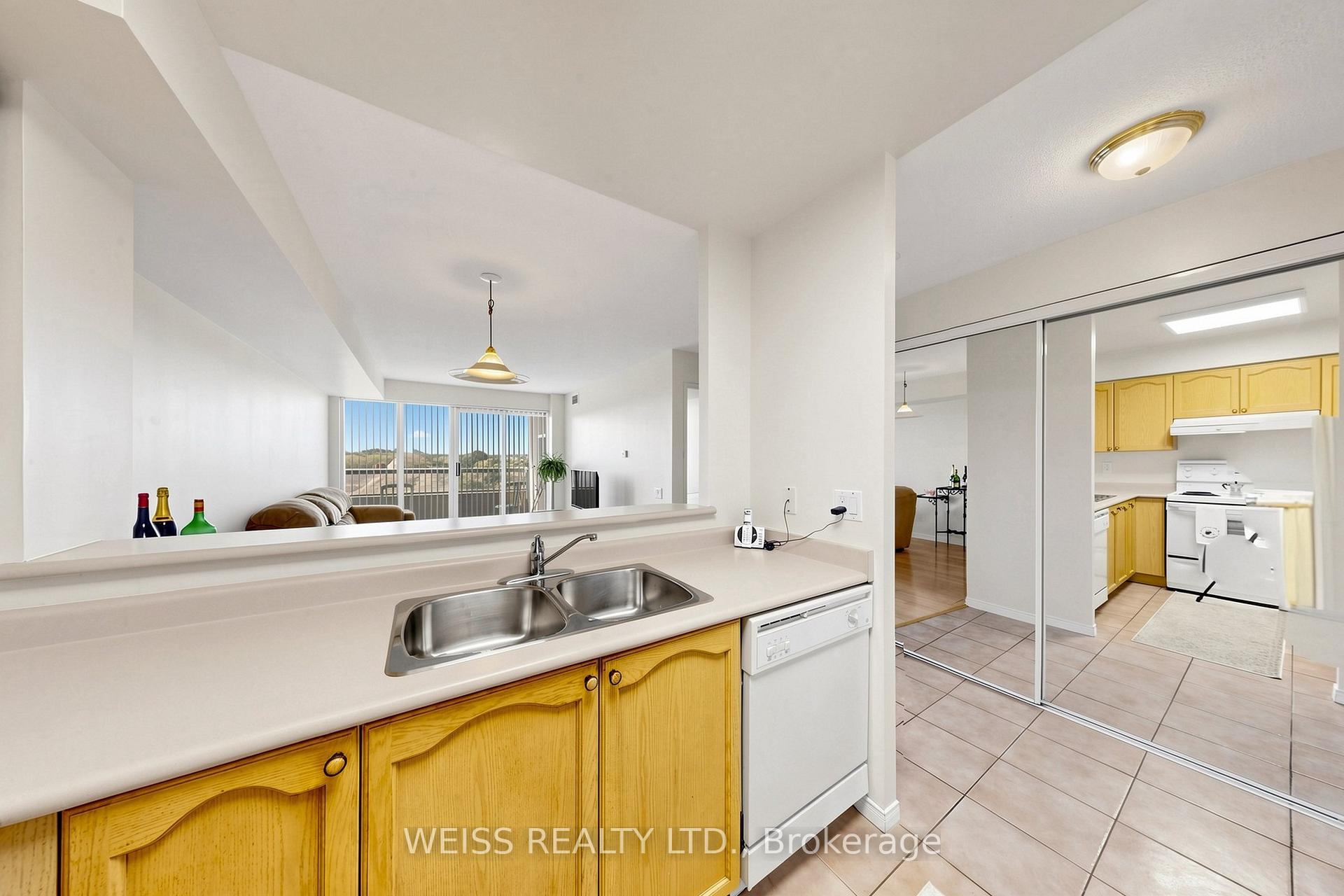 Photo 14 of Unit 710, 5 Emerald Lane, Vaughan, Crestwood-Springfarm-Yorkhill — HOMEH