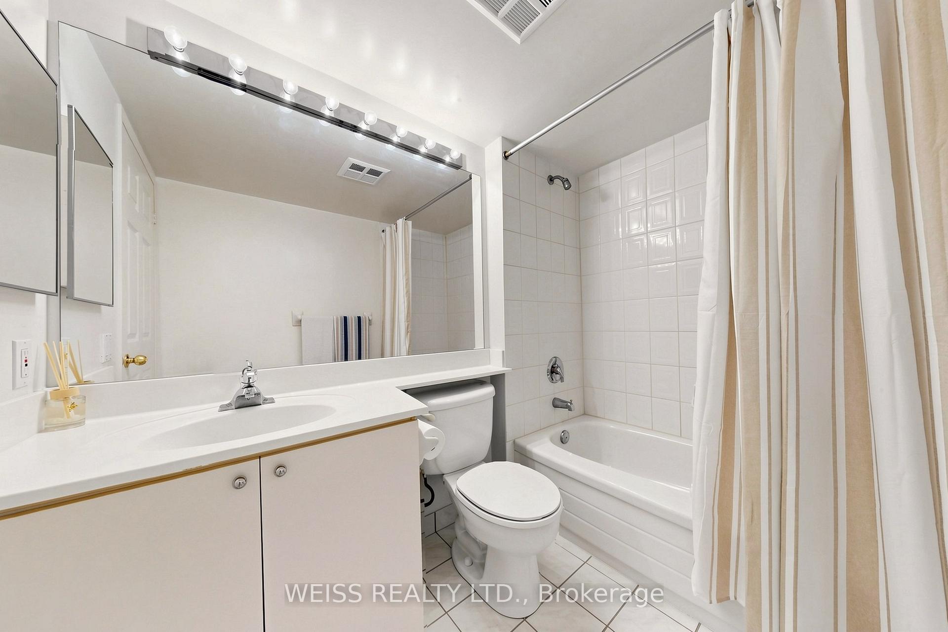 Photo 17 of Unit 710, 5 Emerald Lane, Vaughan, Crestwood-Springfarm-Yorkhill — HOMEH