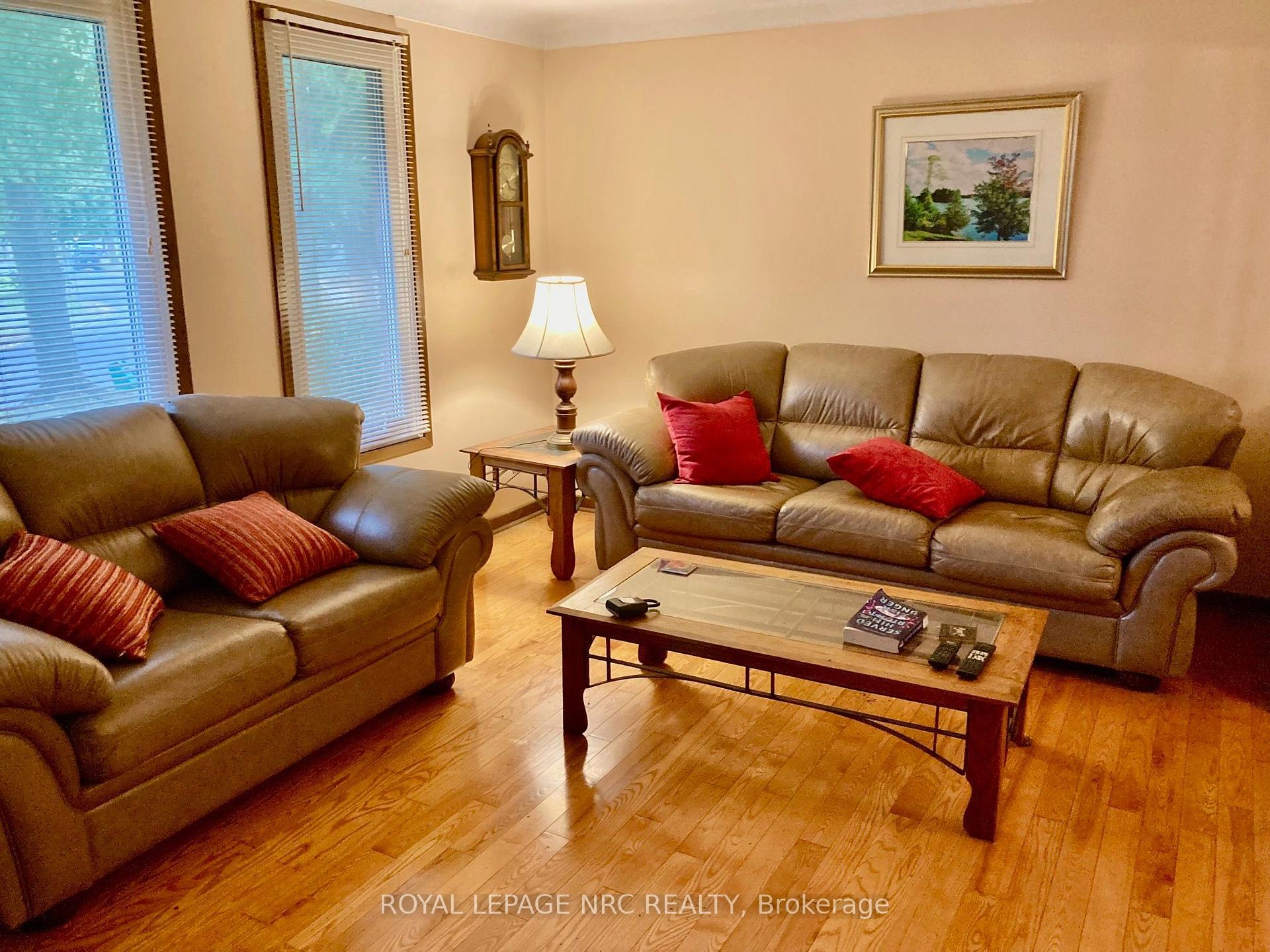 Photo 2 of 3871 Orlando Drive, Niagara Falls, Church's Lane — HOMEH