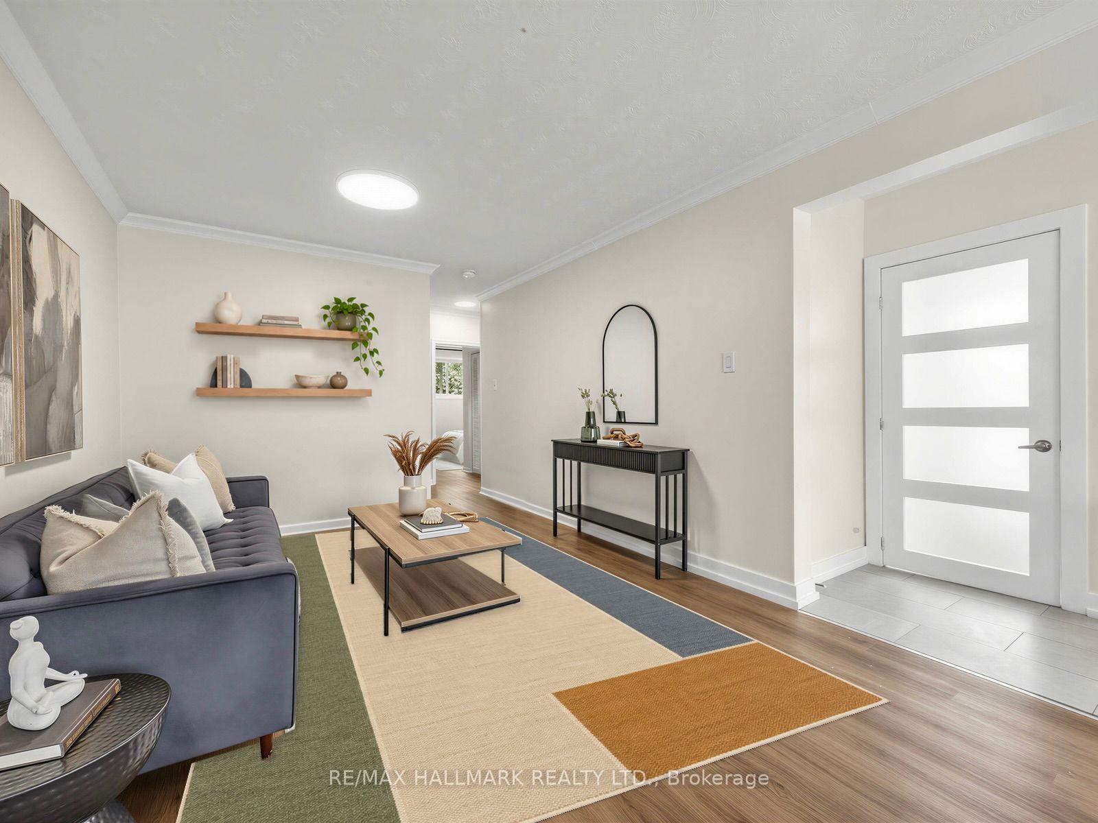 Photo 8 of 16 Avis Crescent, Toronto, O'Connor-Parkview — HOMEH