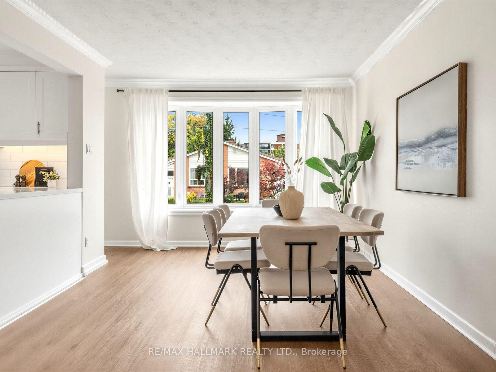 Photo 12 of 16 Avis Crescent, Toronto, O'Connor-Parkview — HOMEH