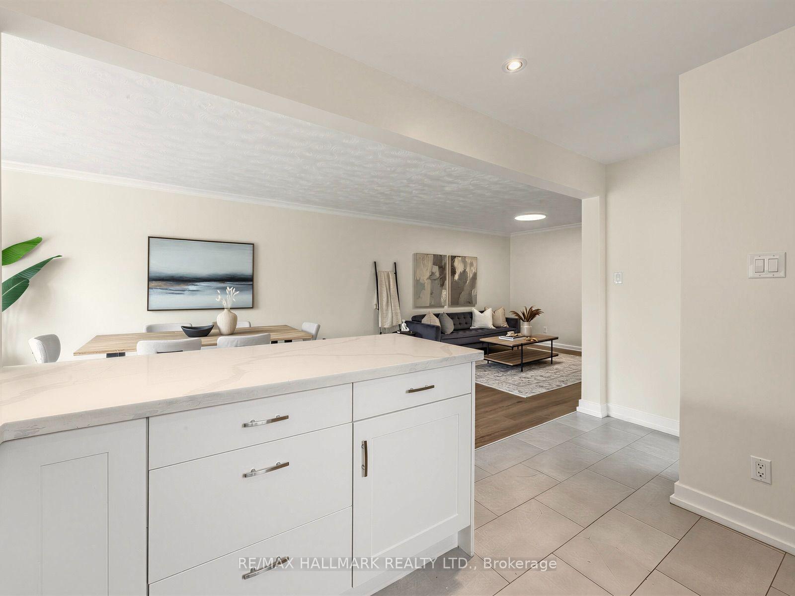 Photo 18 of 16 Avis Crescent, Toronto, O'Connor-Parkview — HOMEH