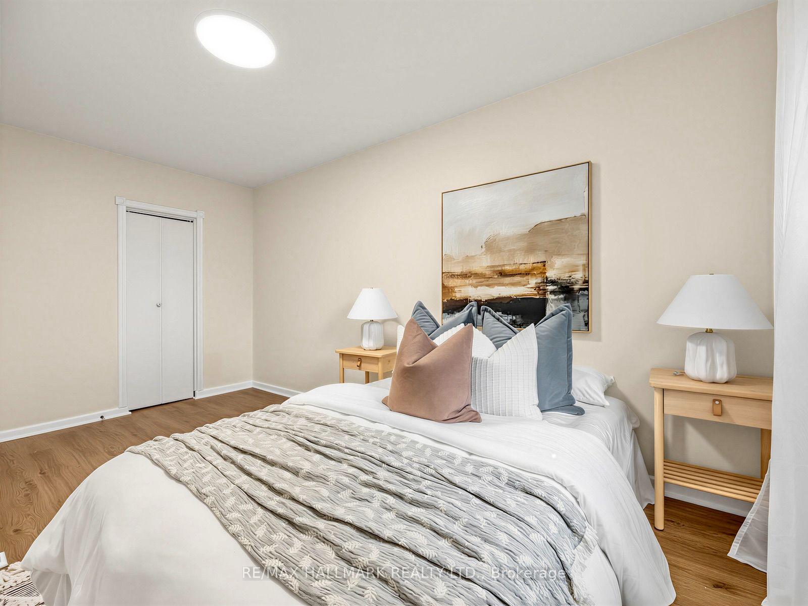 Photo 24 of 16 Avis Crescent, Toronto, O'Connor-Parkview — HOMEH